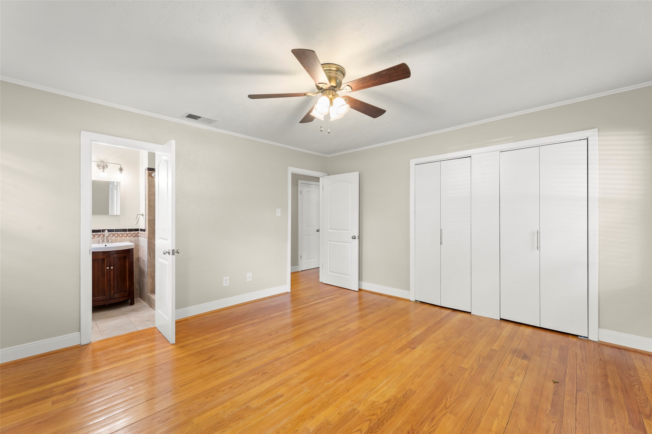 8106 Lorrie Drive Property Photo 15