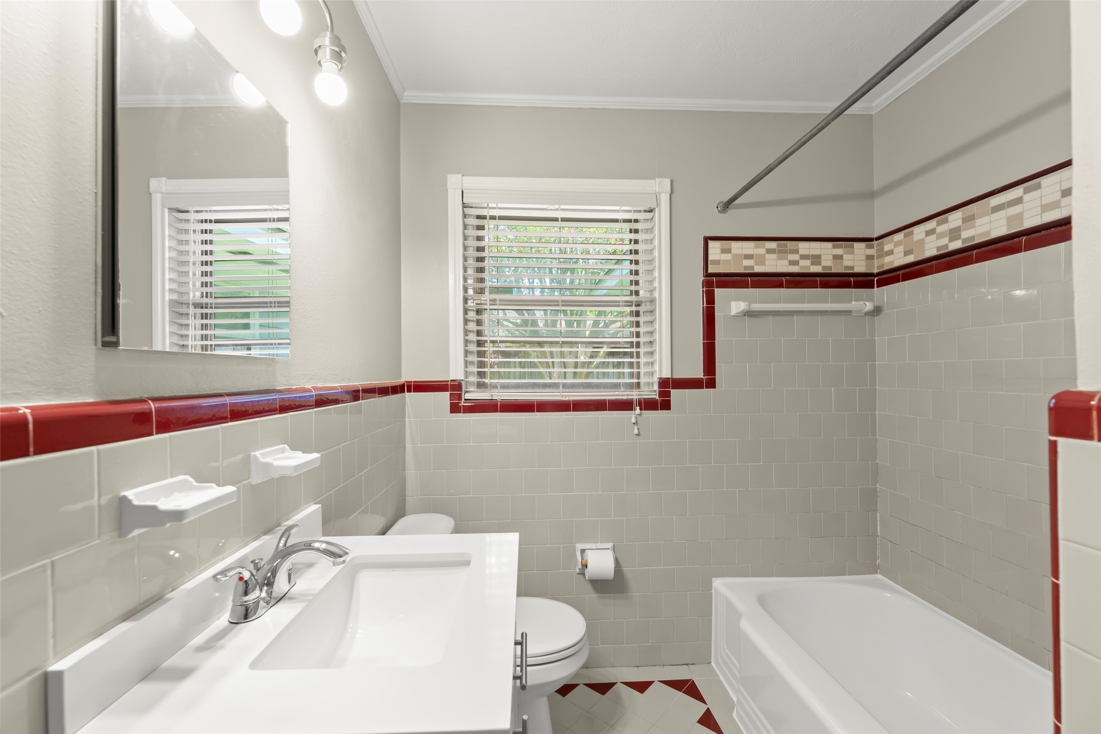 8106 Lorrie Drive Property Photo 18
