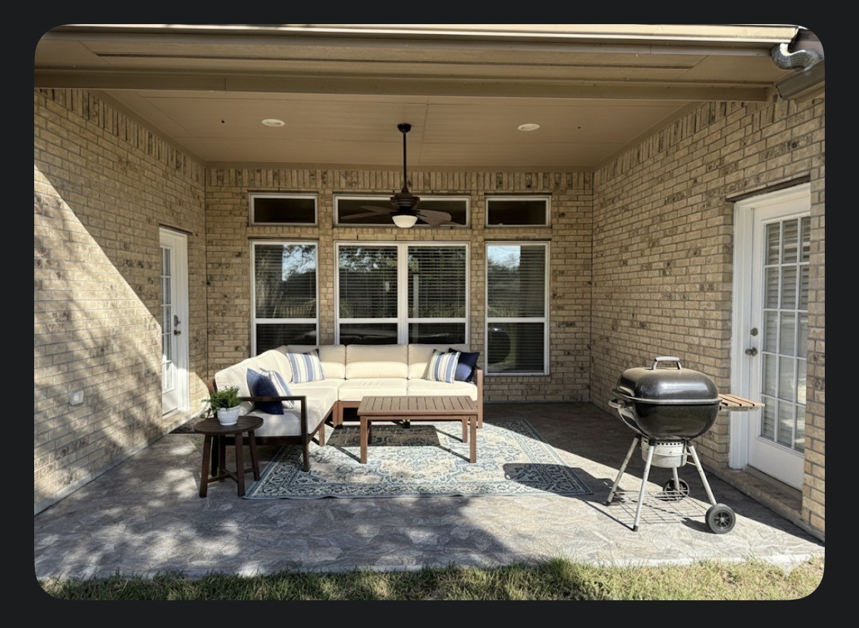 2714 White Falls Drive Property Photo 12