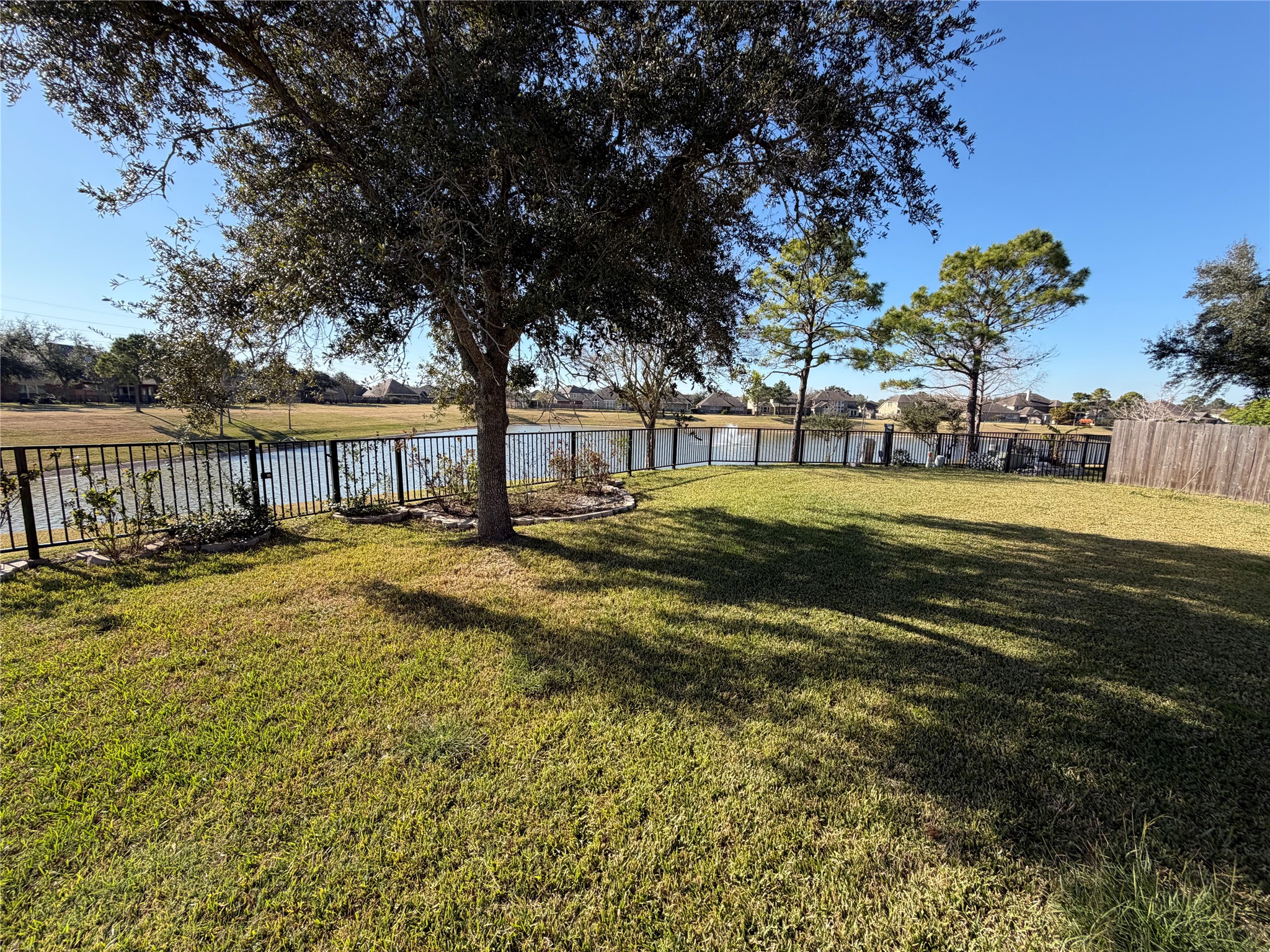 2714 White Falls Drive Property Photo 15