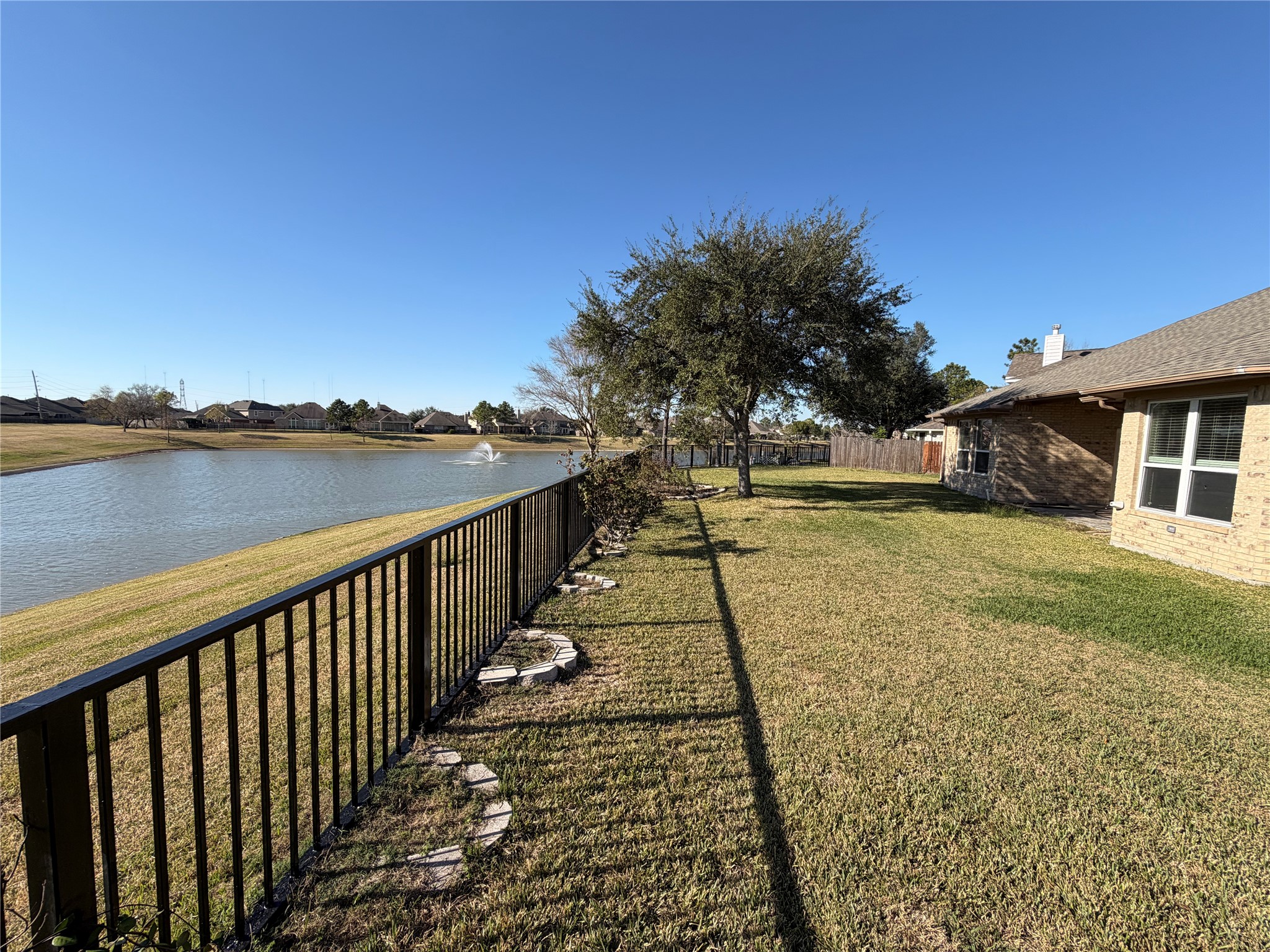 2714 White Falls Drive Property Photo 17