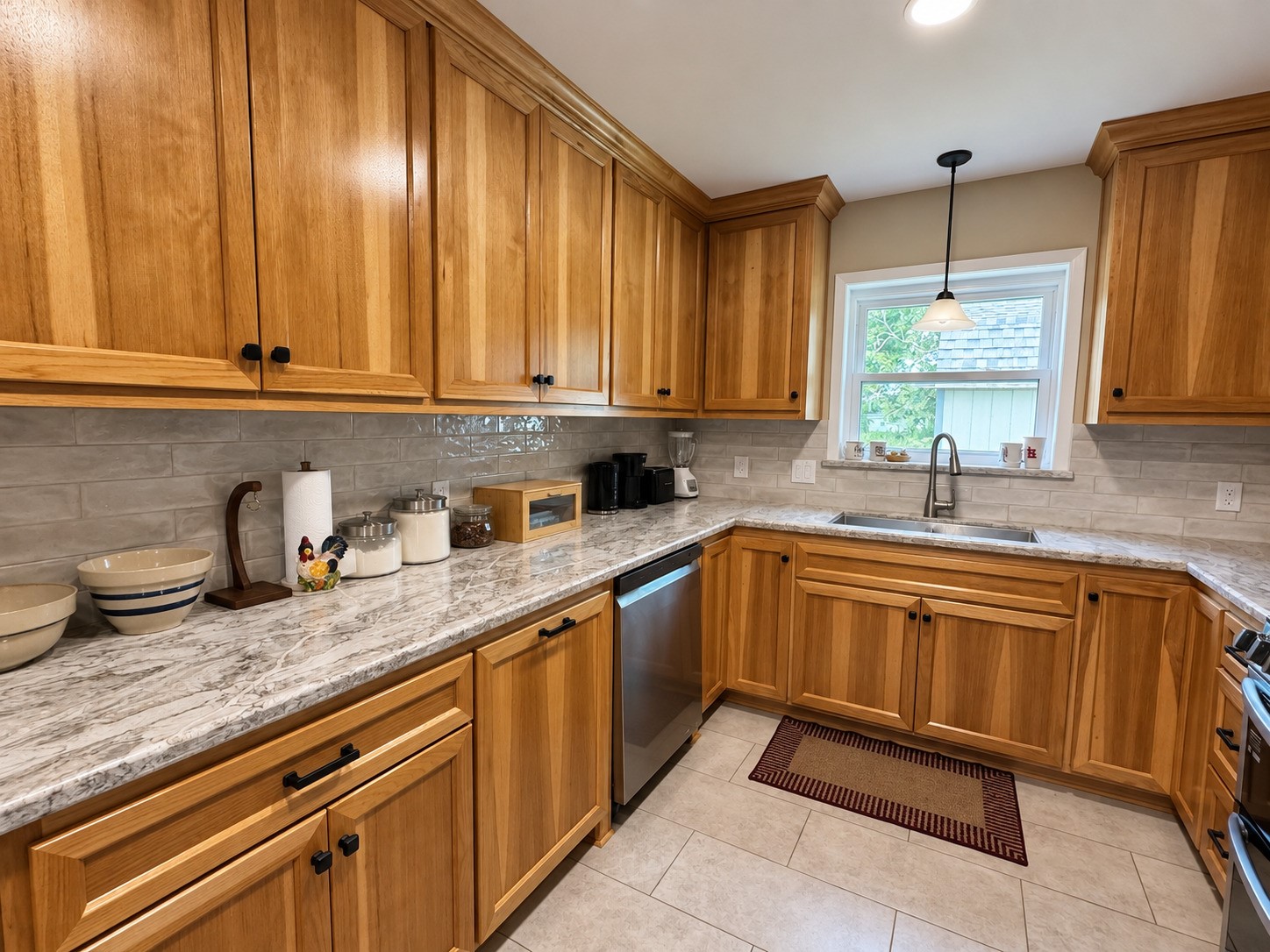 504 Edgewater Street Property Photo 8