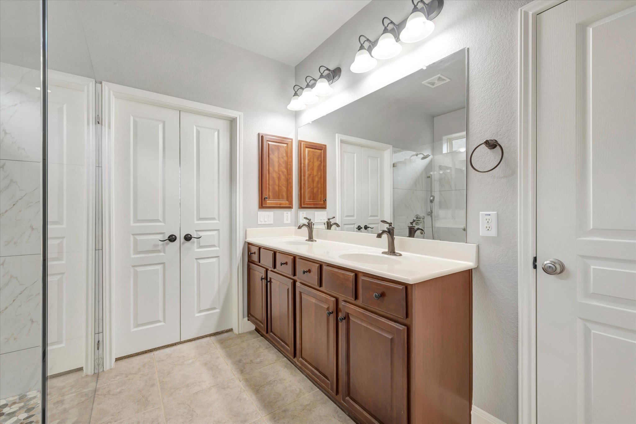 1541 Tuscan Village Drive Property Photo 26