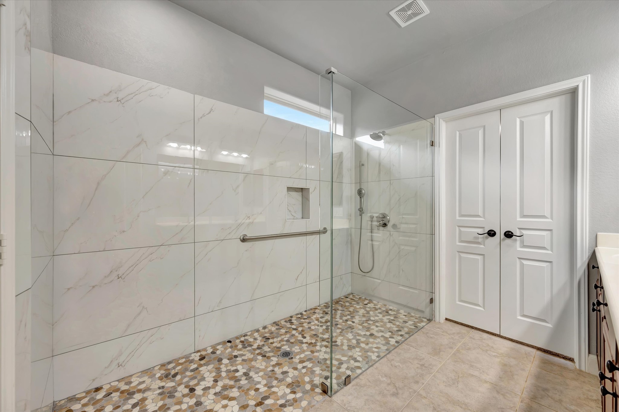 1541 Tuscan Village Drive Property Photo 27