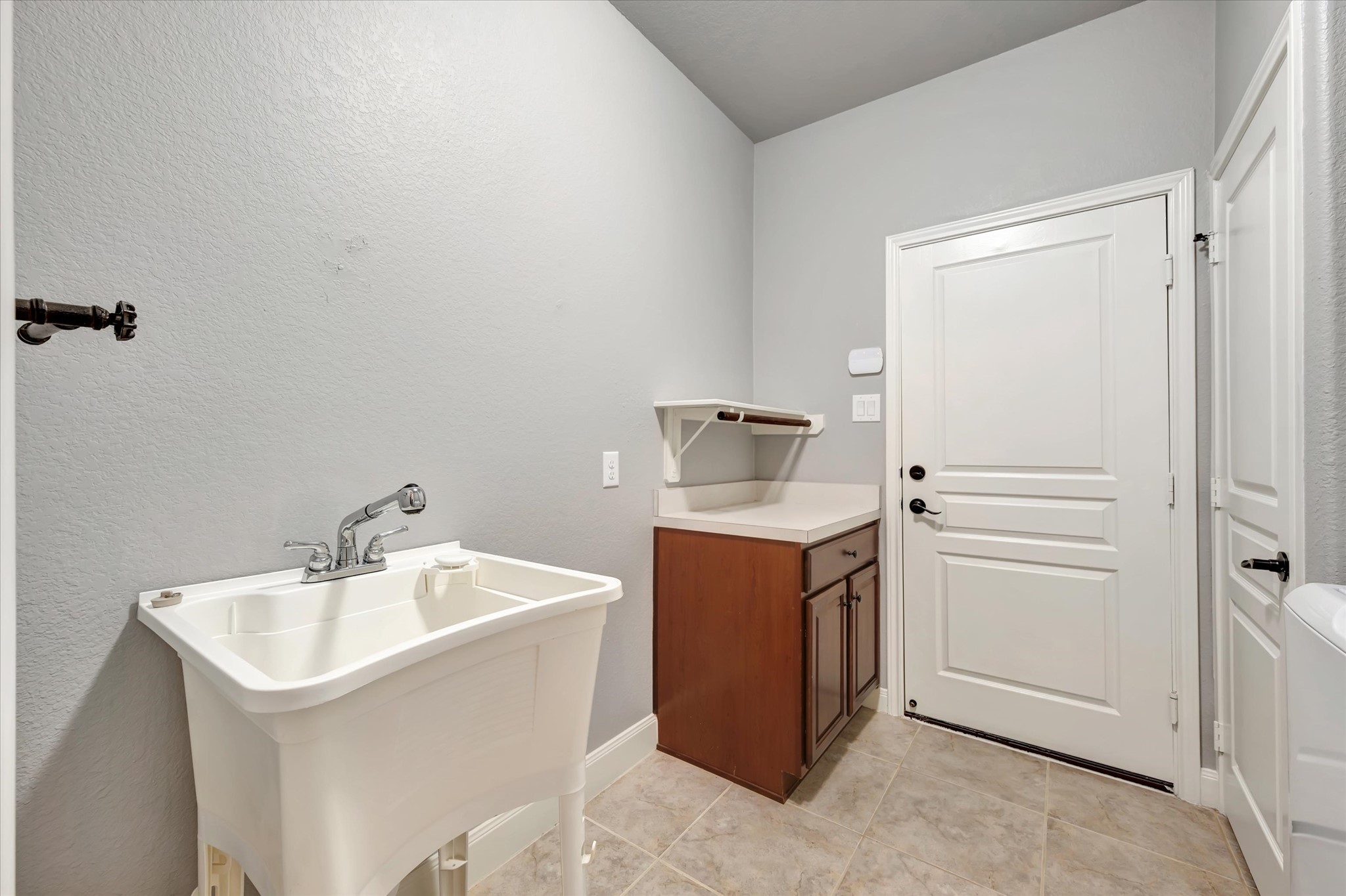 1541 Tuscan Village Drive Property Photo 33