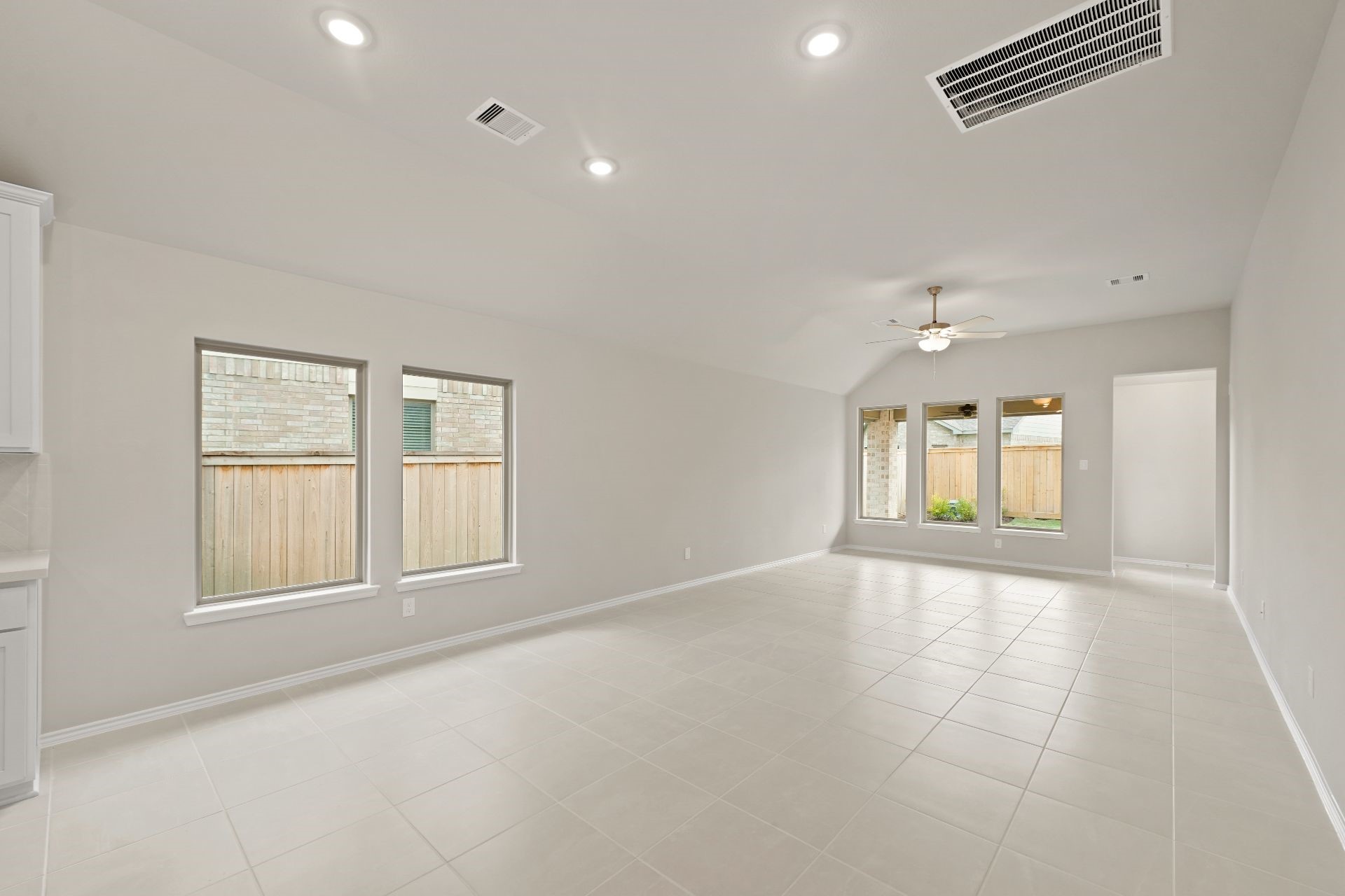 21142 Armstrong County Drive Property Photo 10