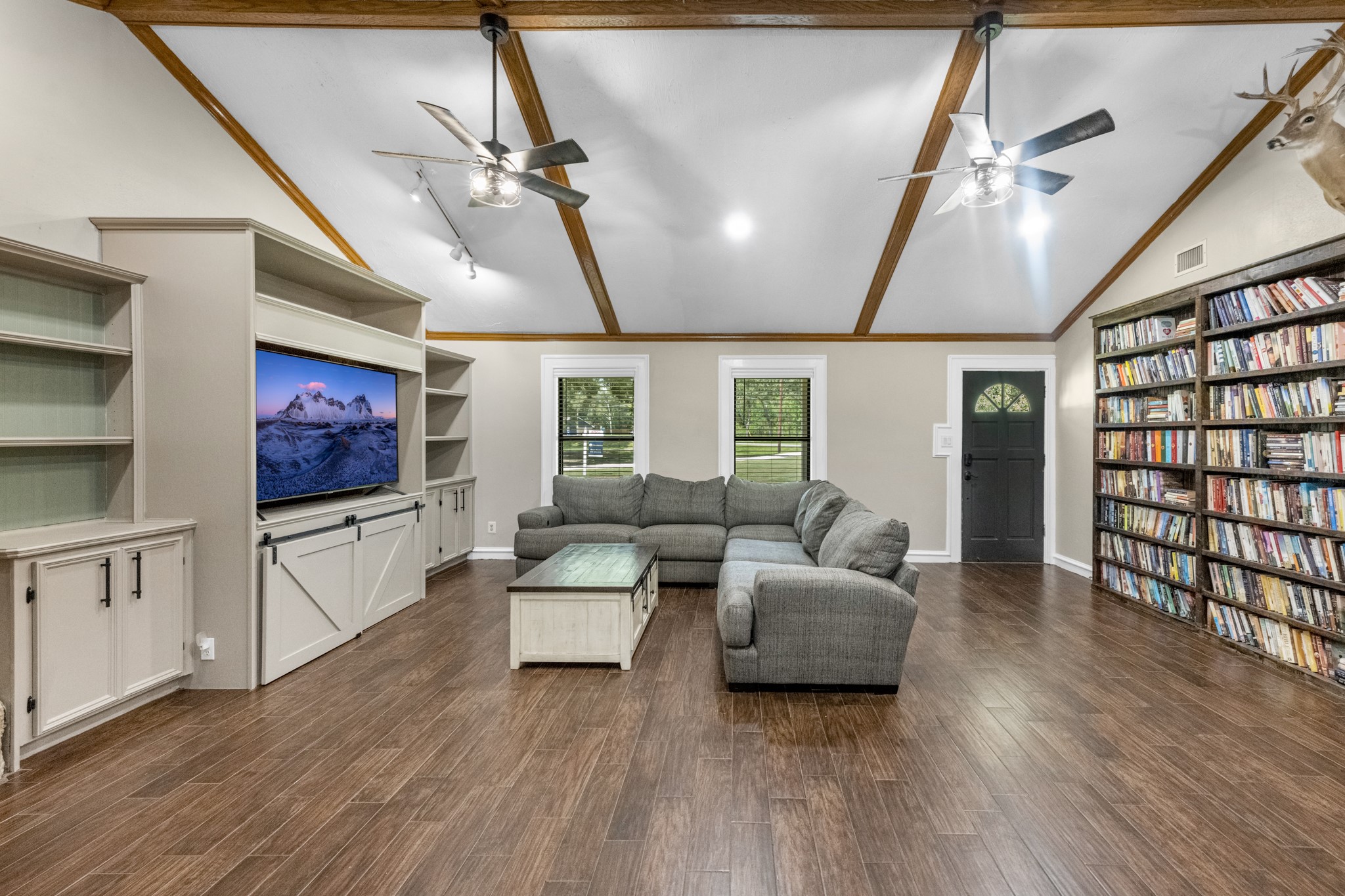 22698 Brook Forest Road Property Photo 8