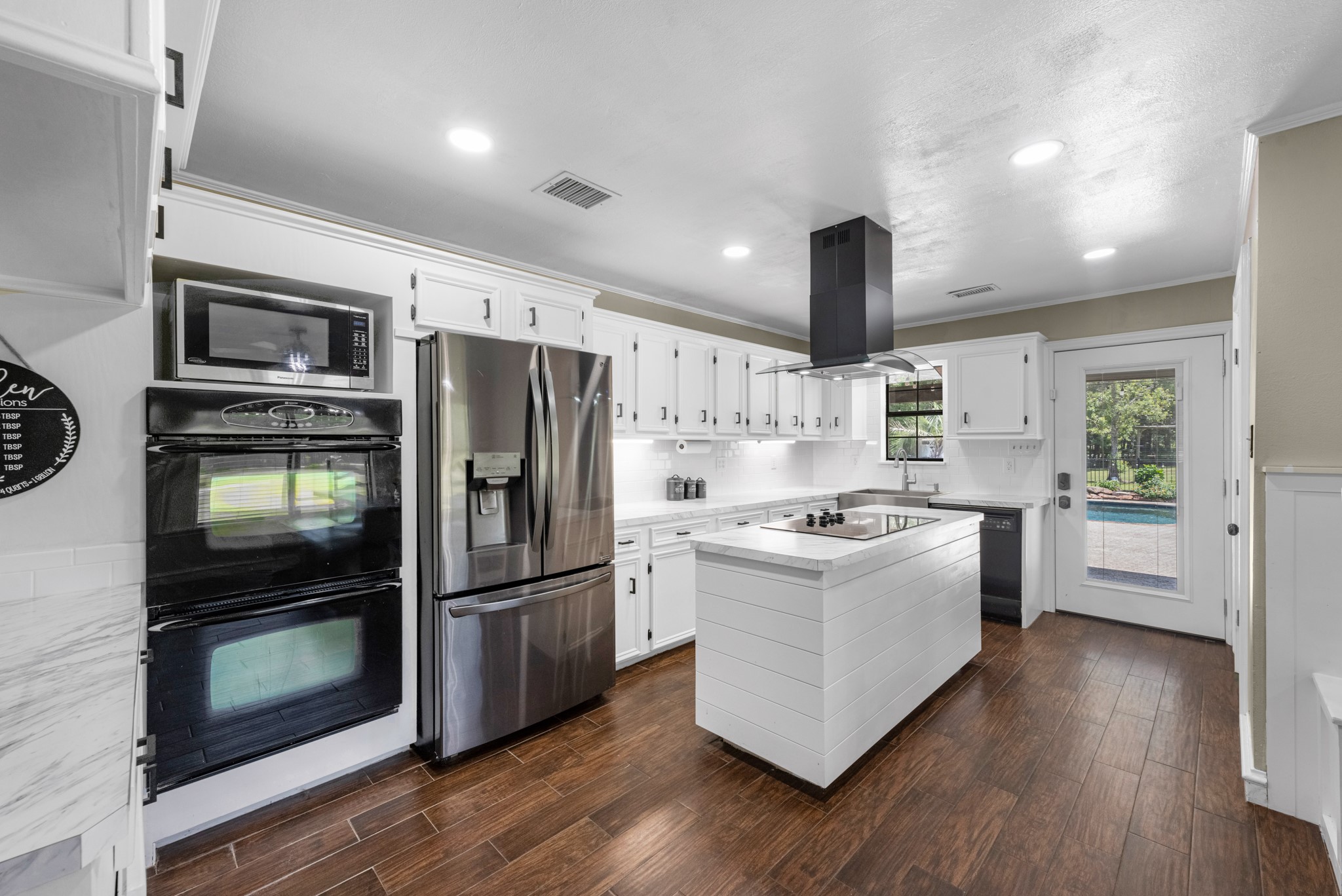 22698 Brook Forest Road Property Photo 9