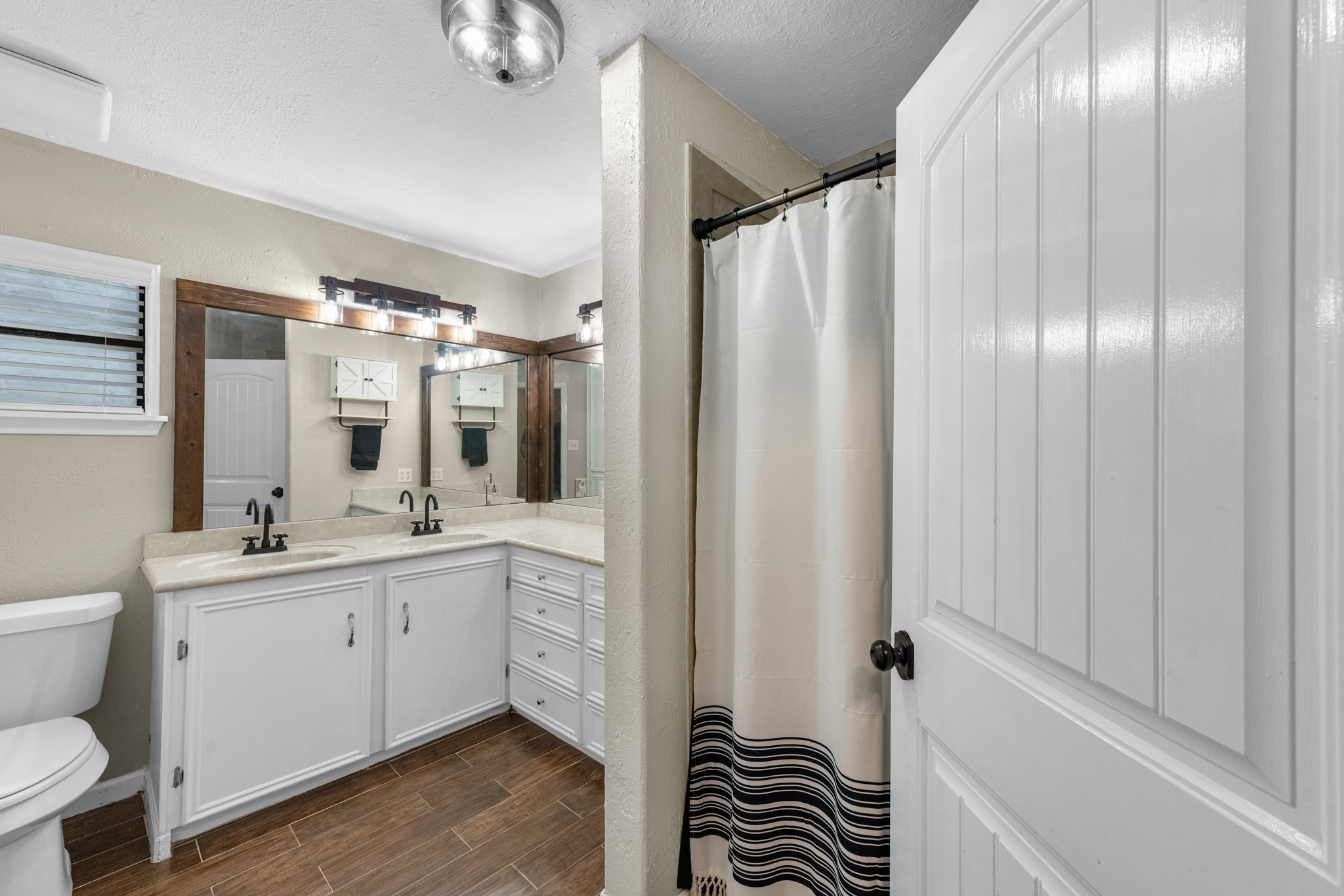 22698 Brook Forest Road Property Photo 28