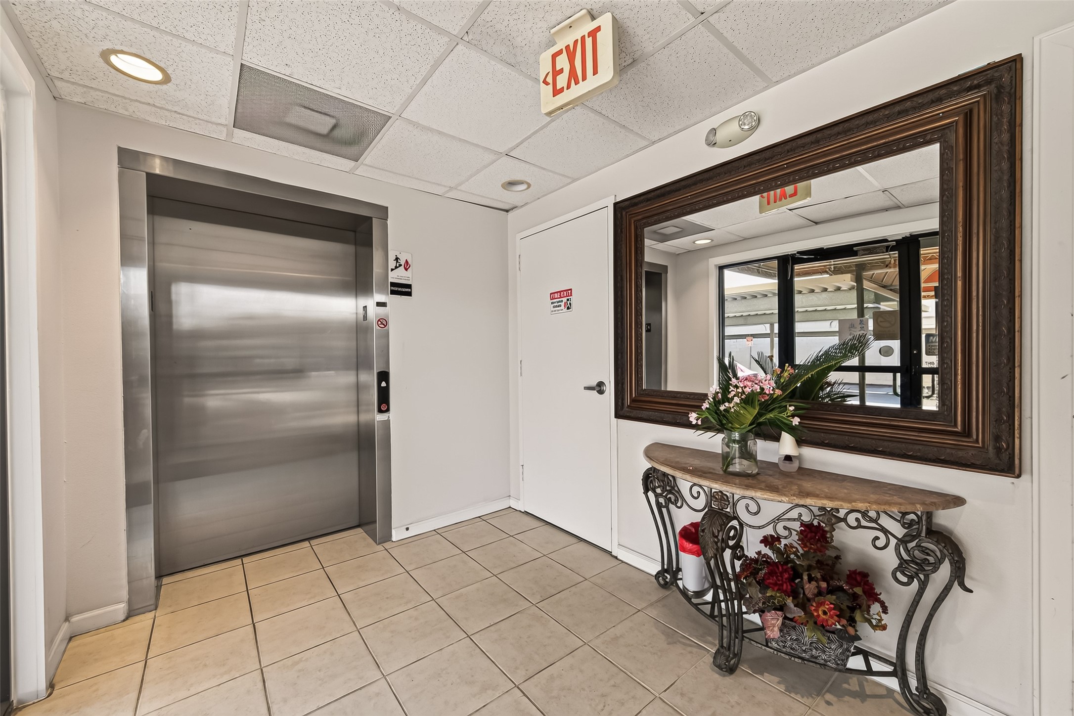 6633 W Sam Houston Parkway S 3c Property Photo 7
