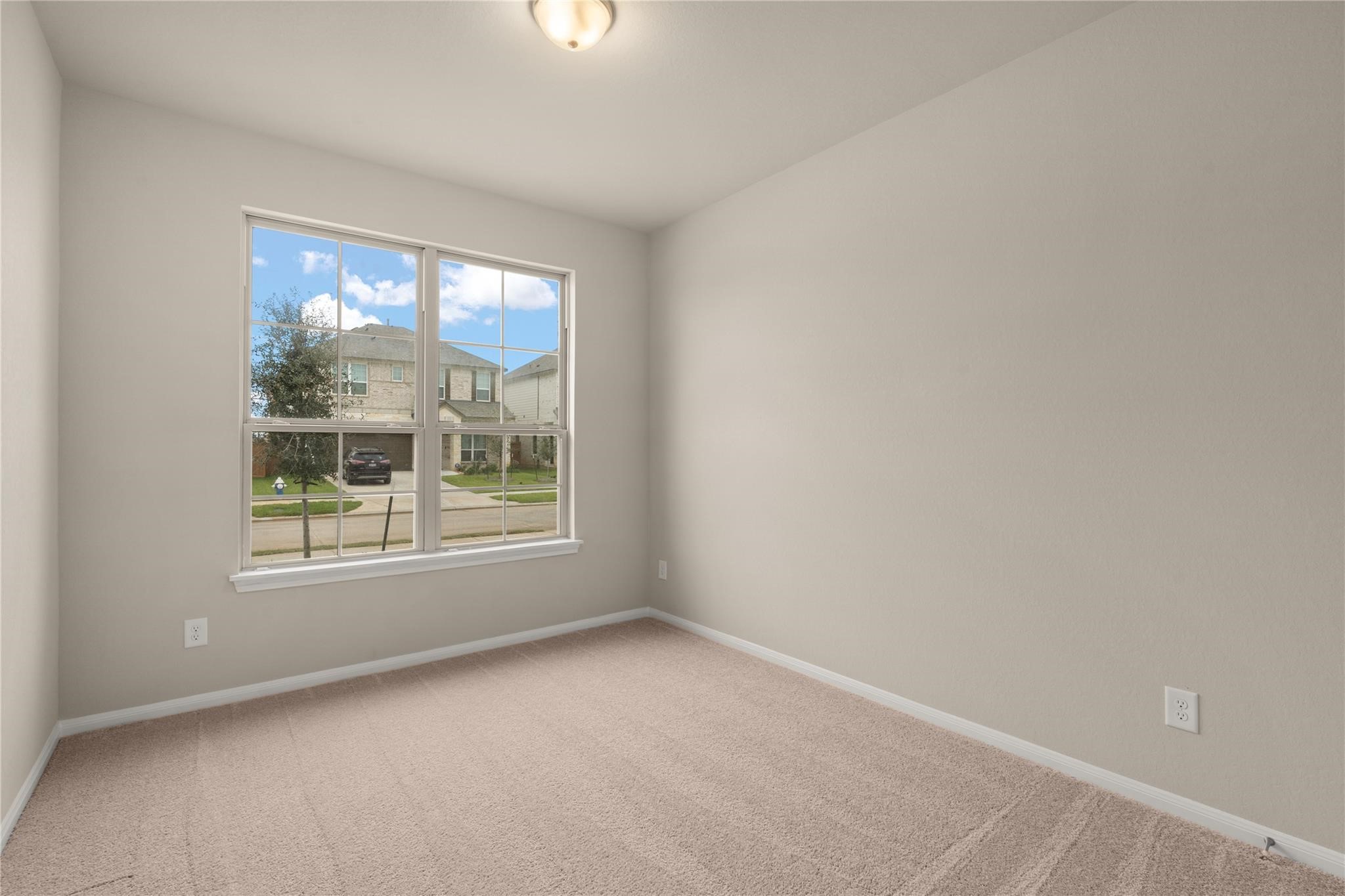 2459 Solaris Bend Drive Property Photo 8