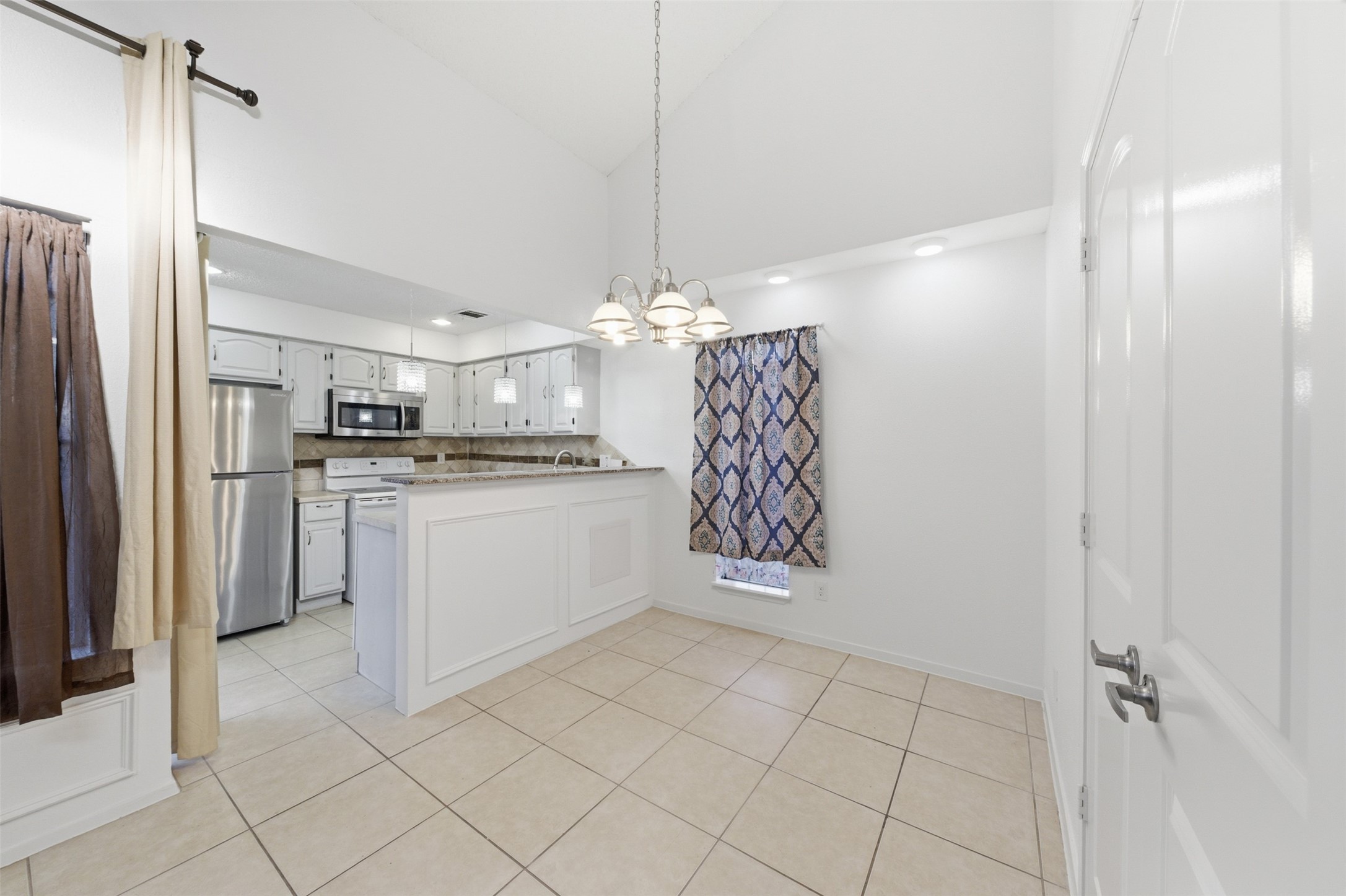 12503 Newbrook Drive Property Photo 6