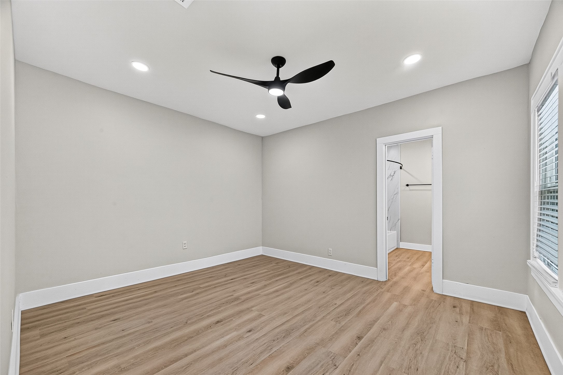 1821 Harold Property Photo 16