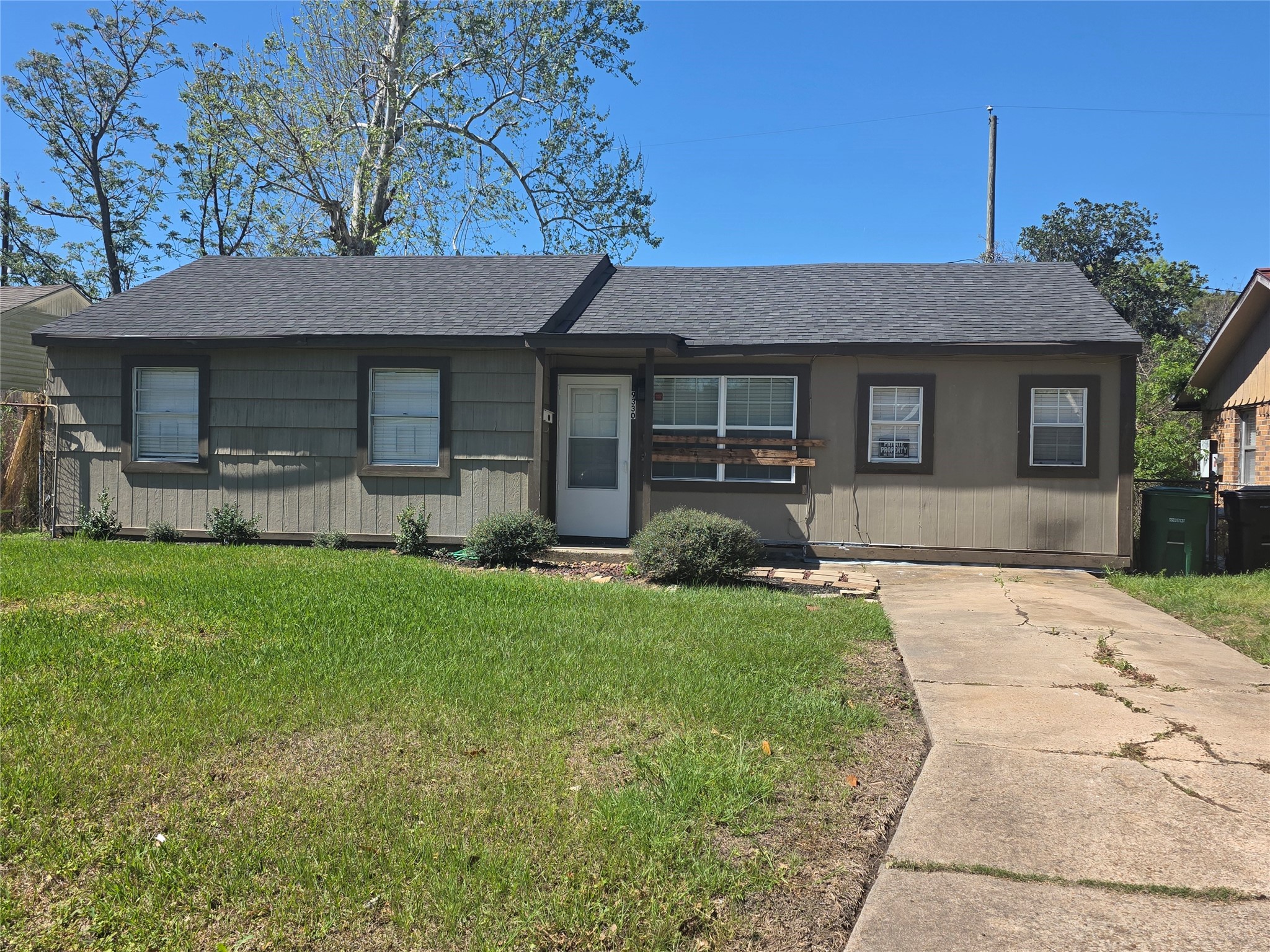 9330 Chesterfield Drive Property Photo 1
