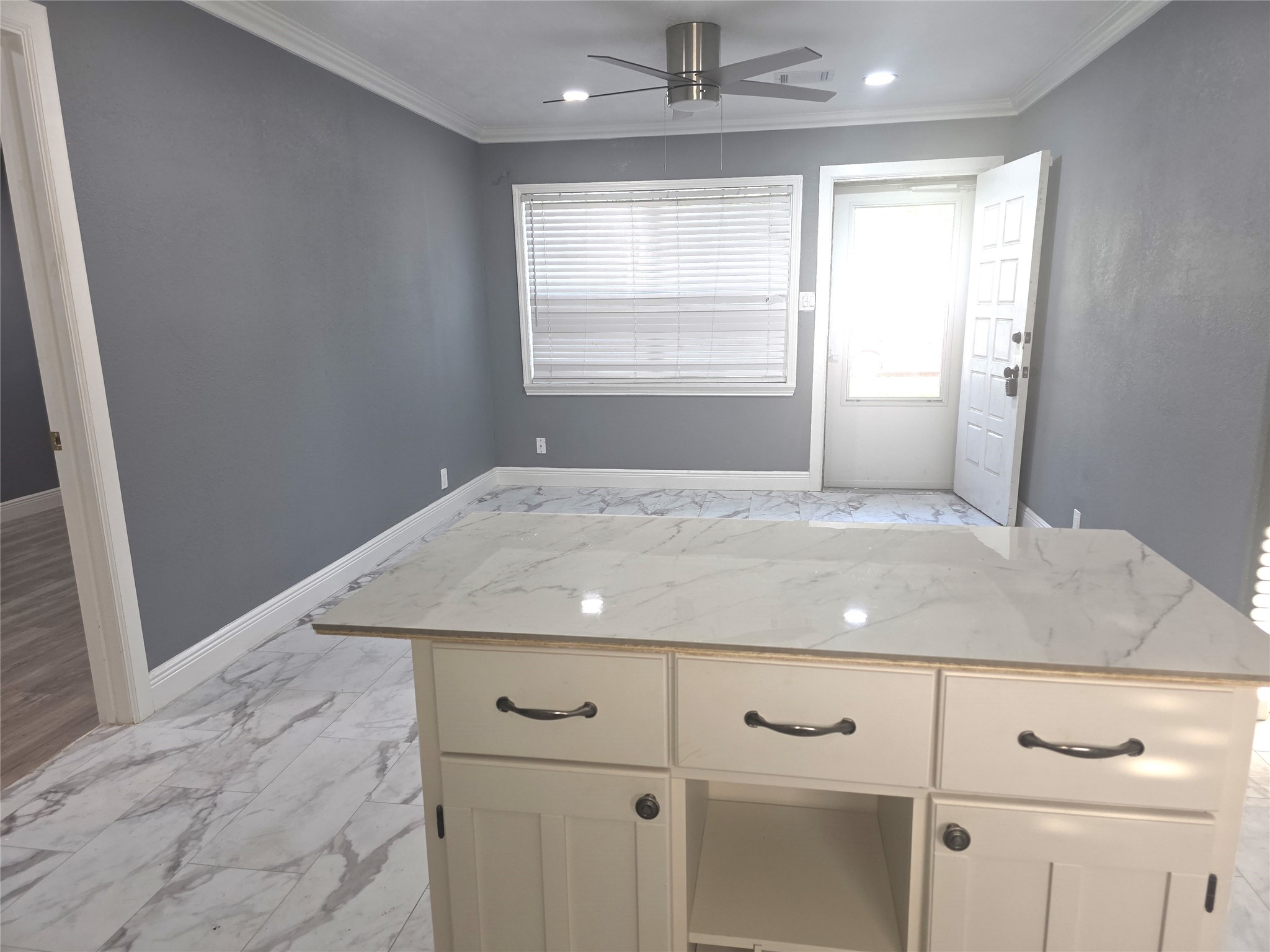 9330 Chesterfield Drive Property Photo 8