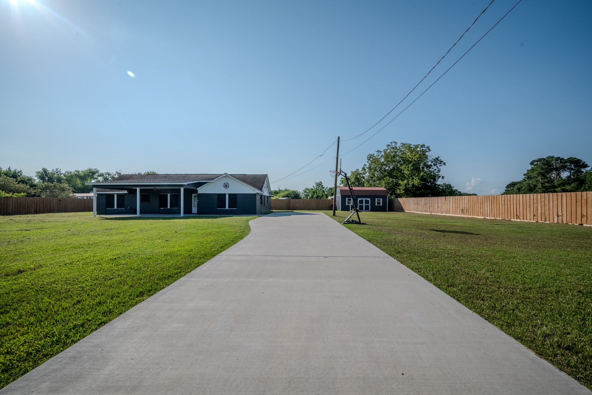 1102 Crosby Dayton Road Property Photo 1