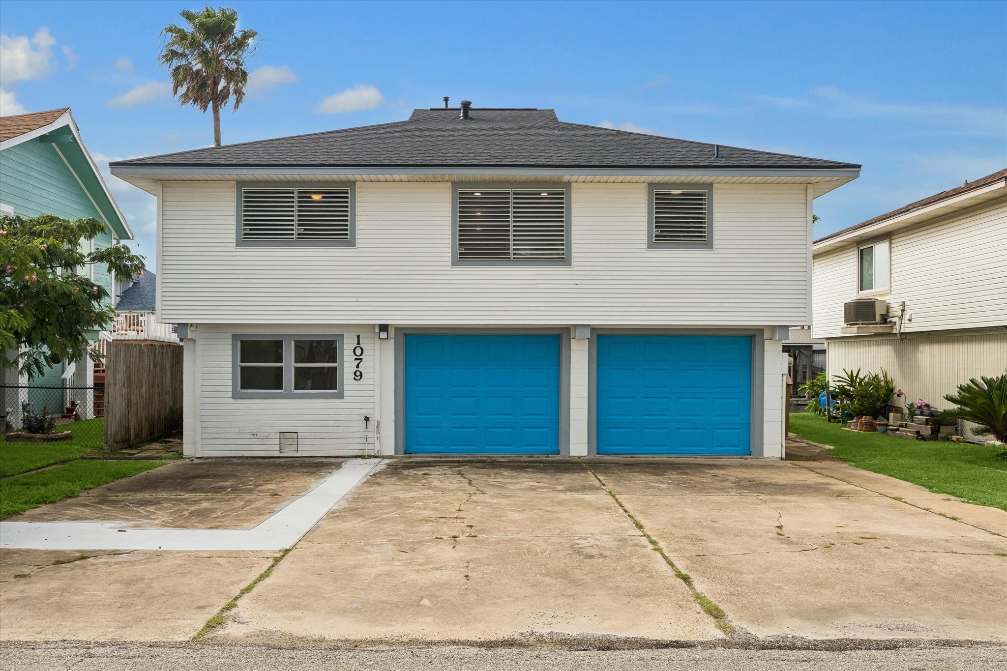 1079 Redfish Street Property Photo 1
