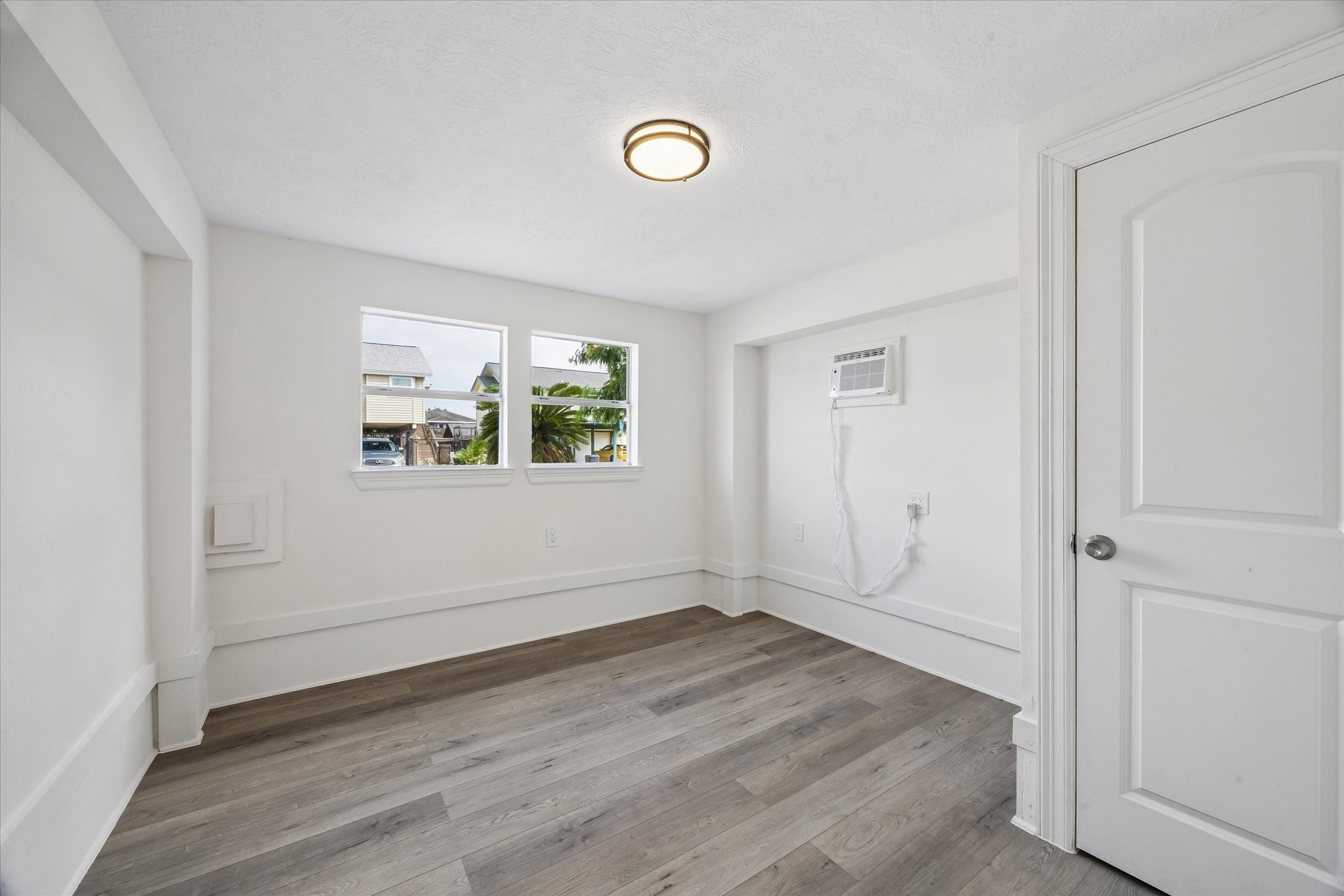 1079 Redfish Street Property Photo 15