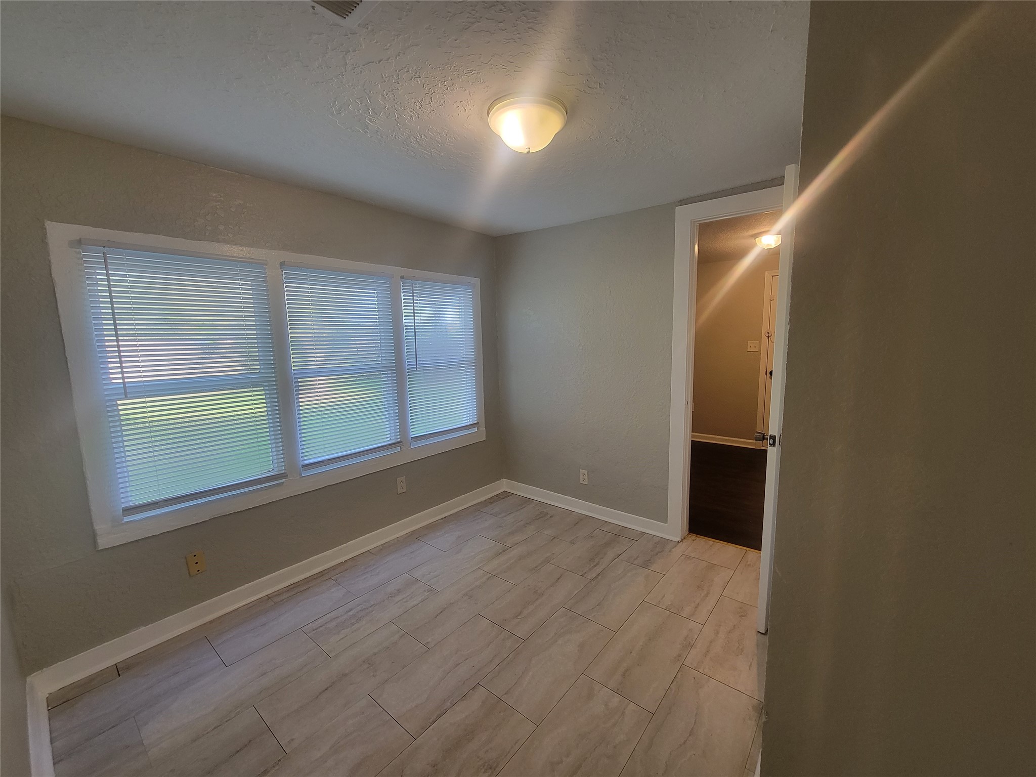 2526 3rd 1/2 Avenue N Property Photo 7