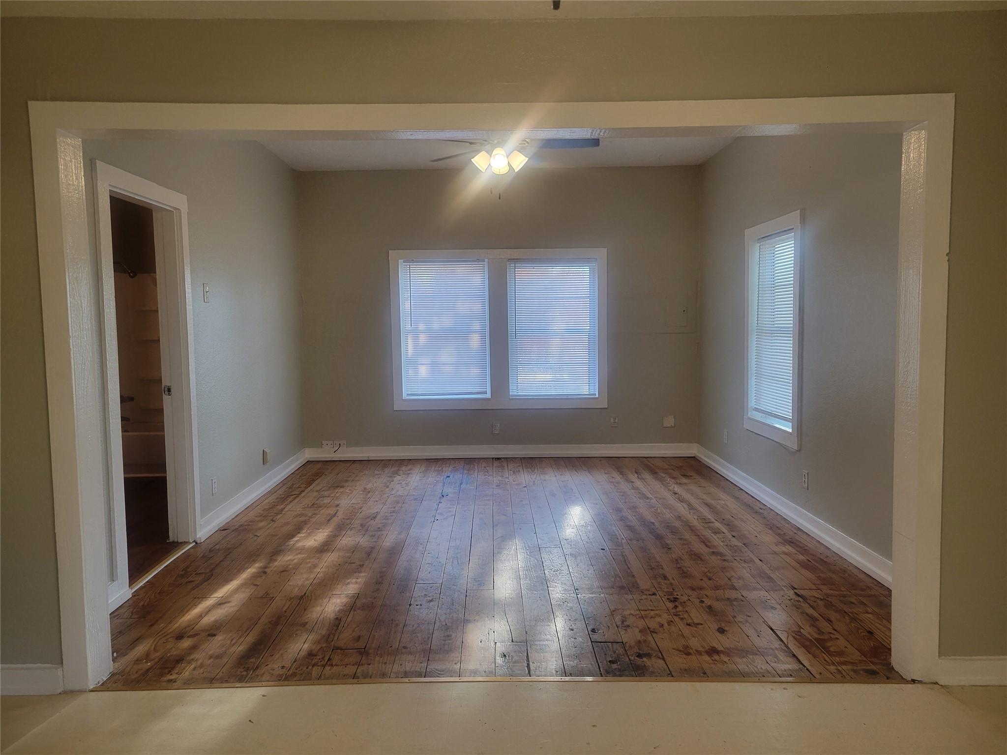 2526 3rd 1/2 Avenue N Property Photo 8