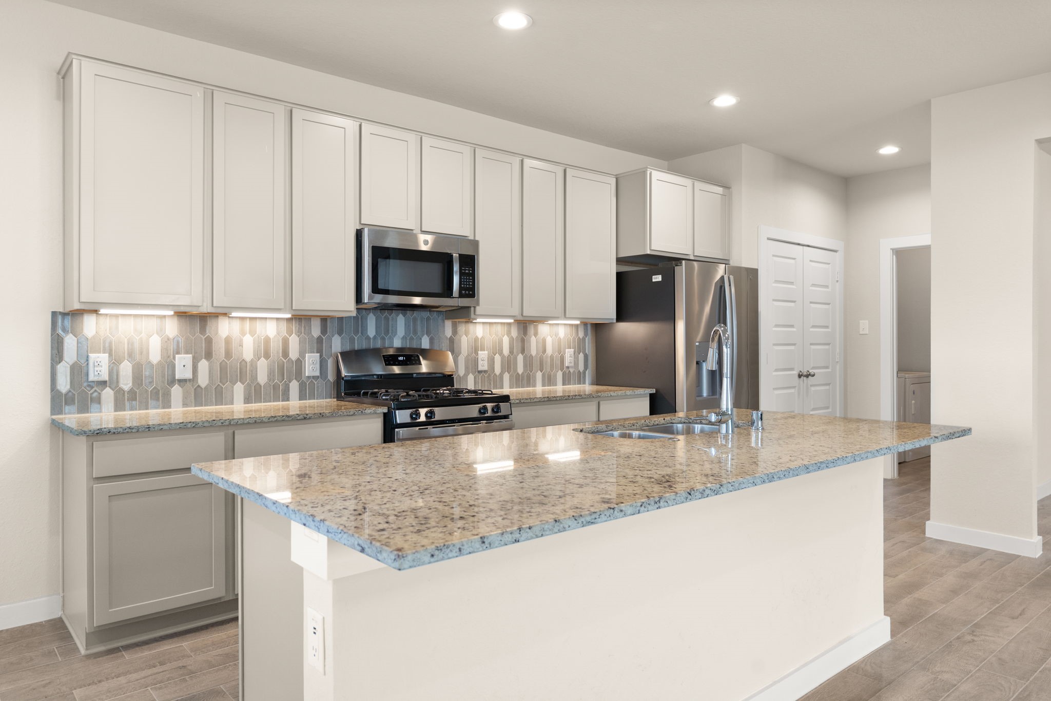 3431 Hackberry Tree Lane Property Photo 13