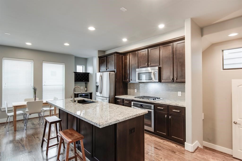 1428 Wilson Street Property Photo 4