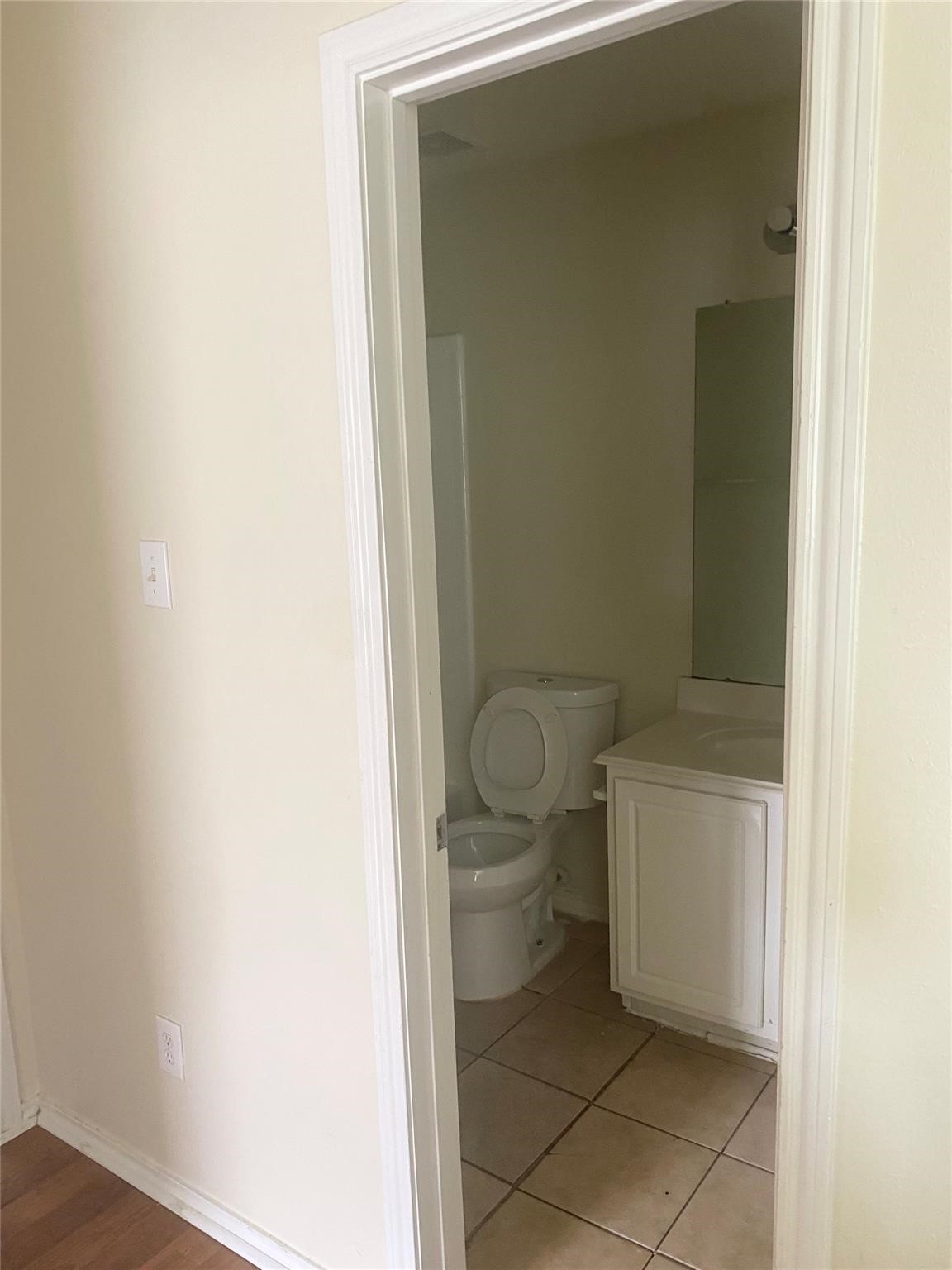 13064 Peppergate Lane Property Photo 4