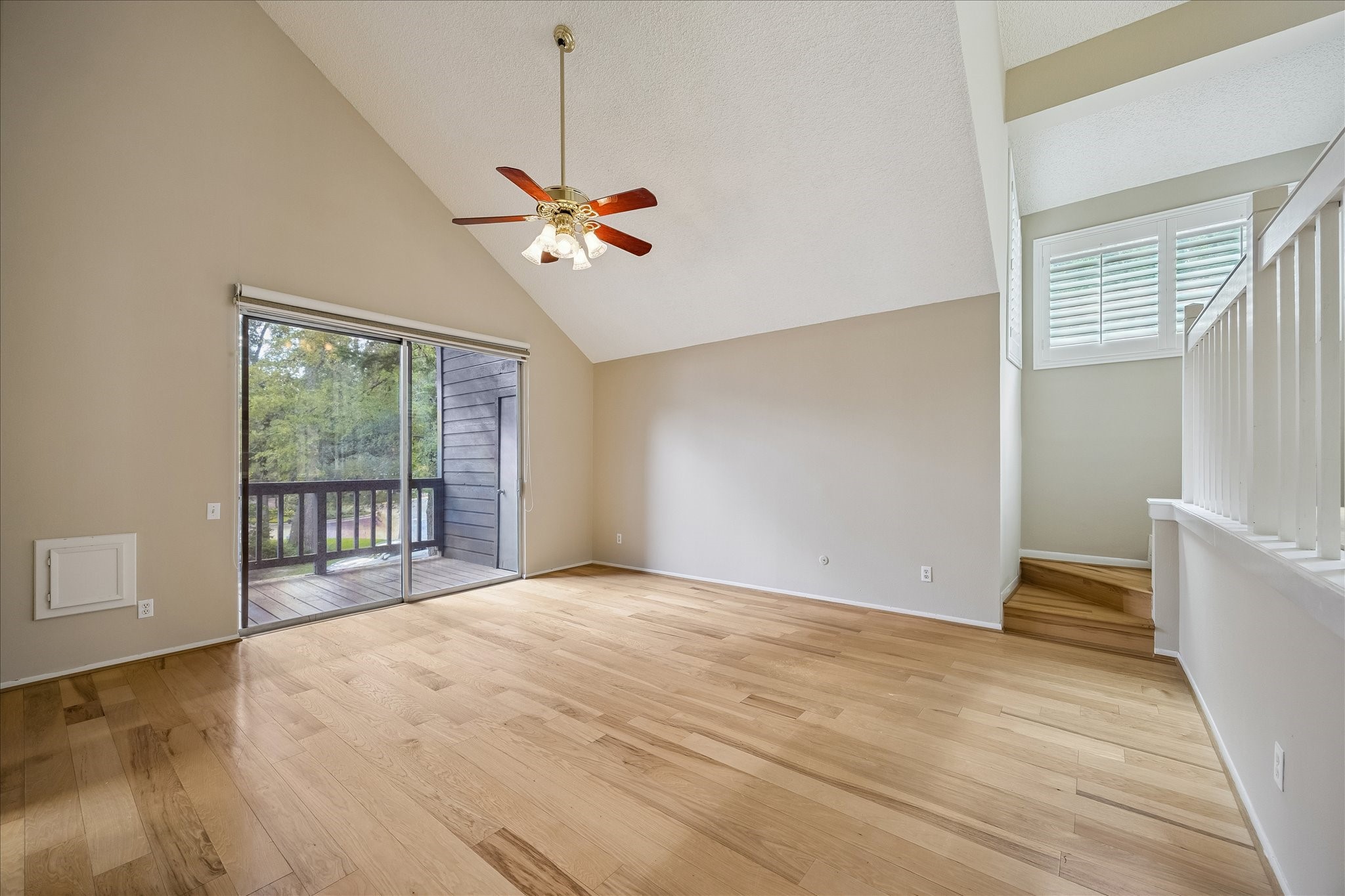 130 Sugarberry Circle Property Photo 14
