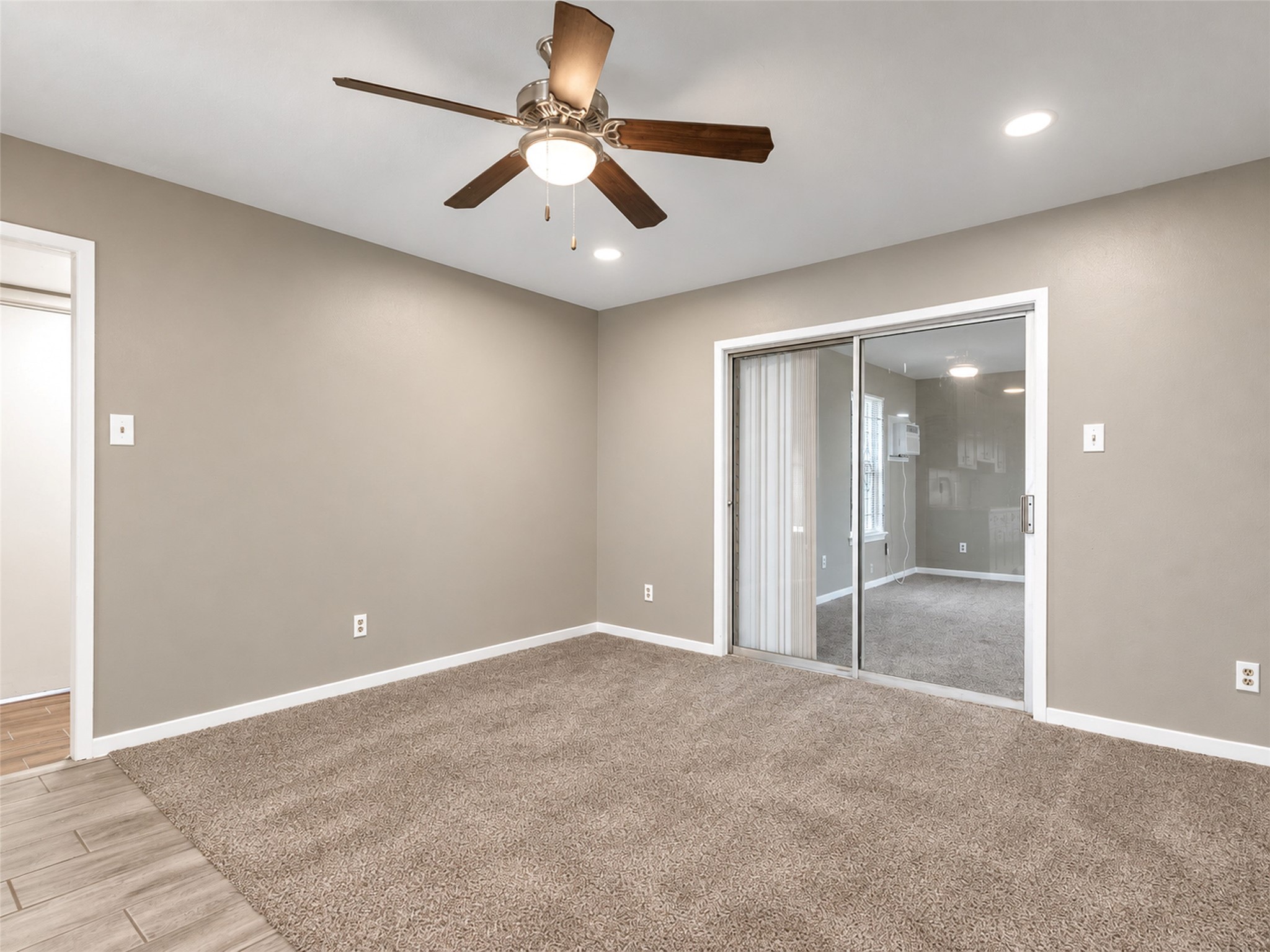 4223 Oak Shadows Drive Property Photo 9