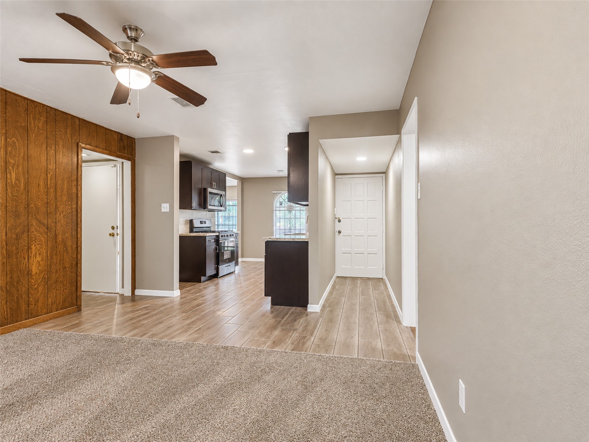 4223 Oak Shadows Drive Property Photo 10