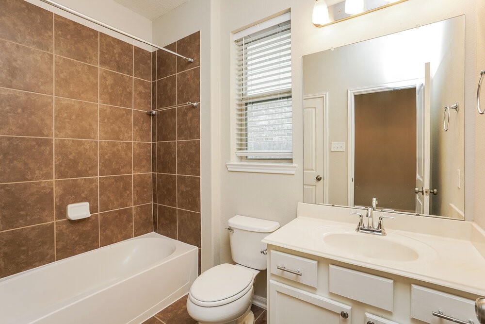3214 Bainbridge Hill Lane Property Photo 14