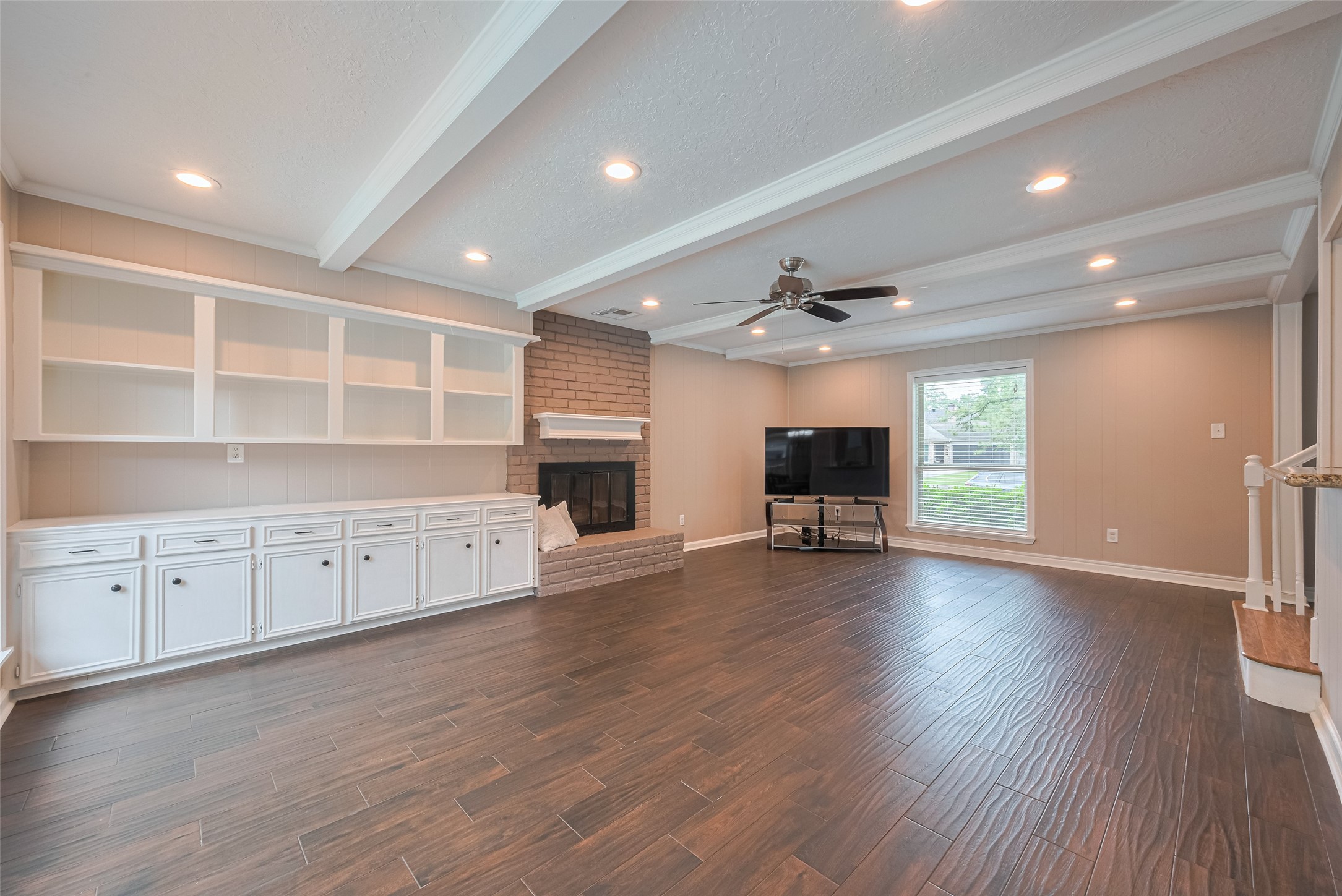 11406 Inwood Drive Property Photo 10