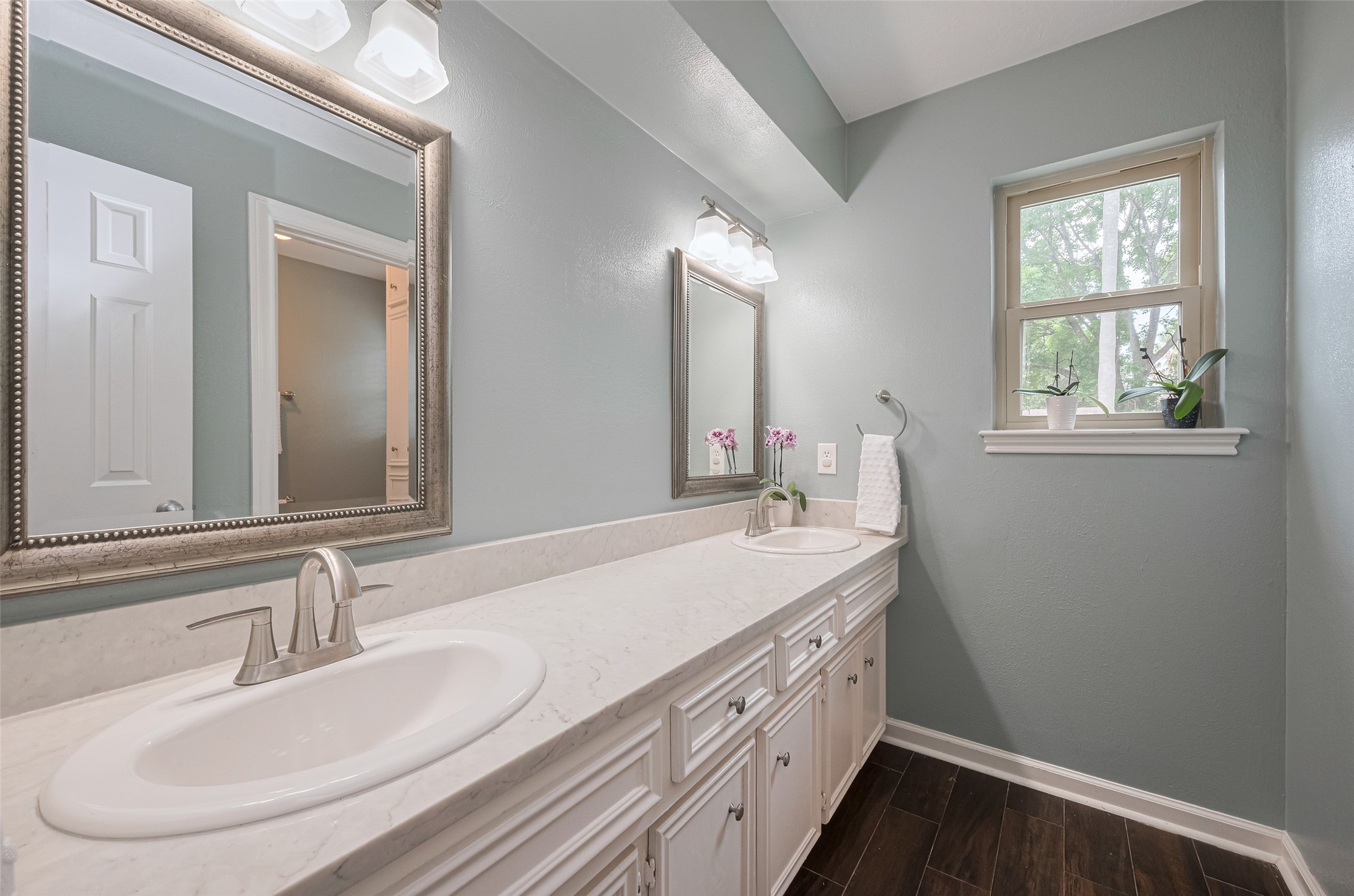 11406 Inwood Drive Property Photo 26