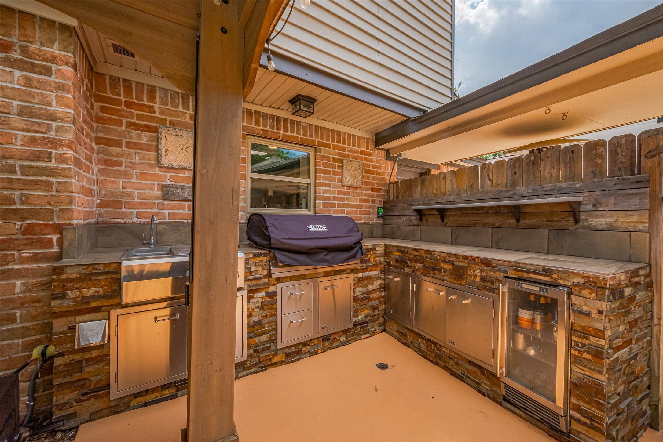 11406 Inwood Drive Property Photo 39