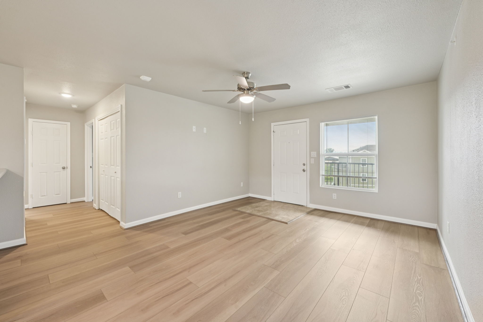 258 Plez Morgan Drive E Property Photo 4