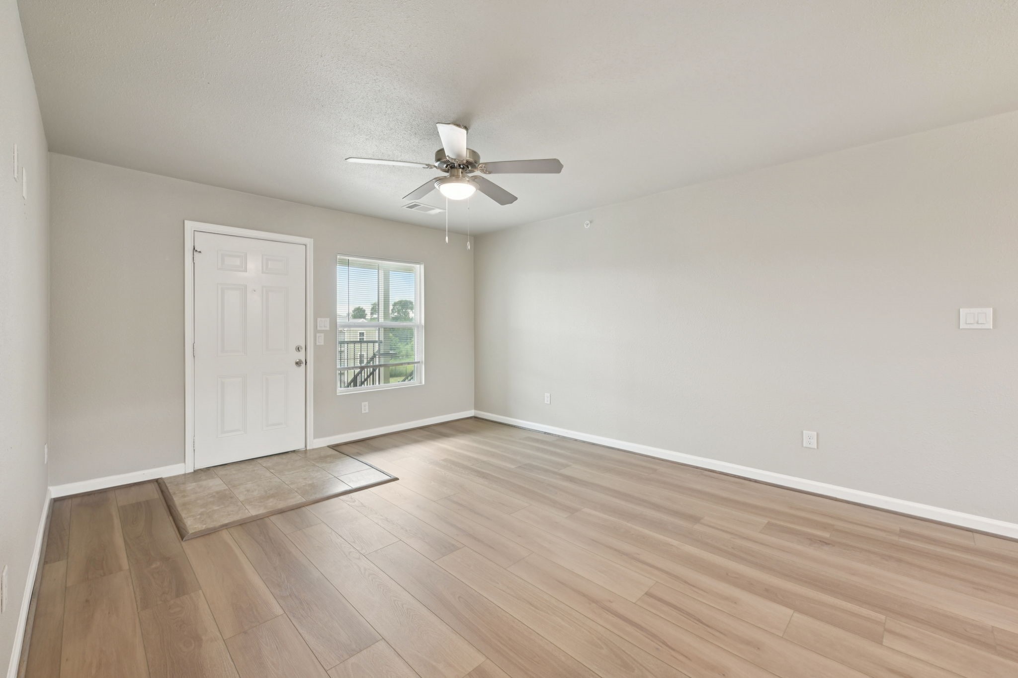 258 Plez Morgan Drive E Property Photo 8