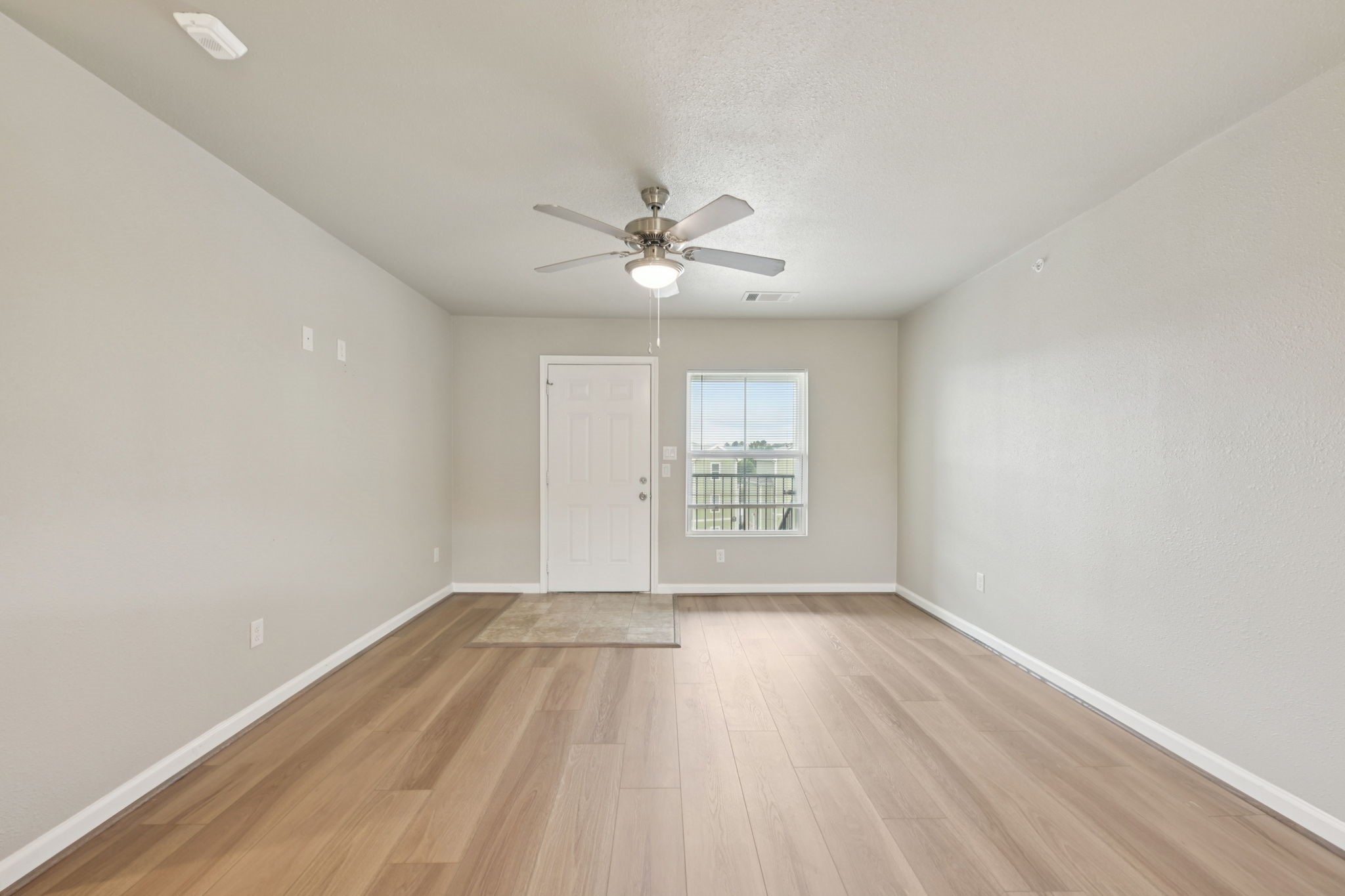 258 Plez Morgan Drive E Property Photo 9