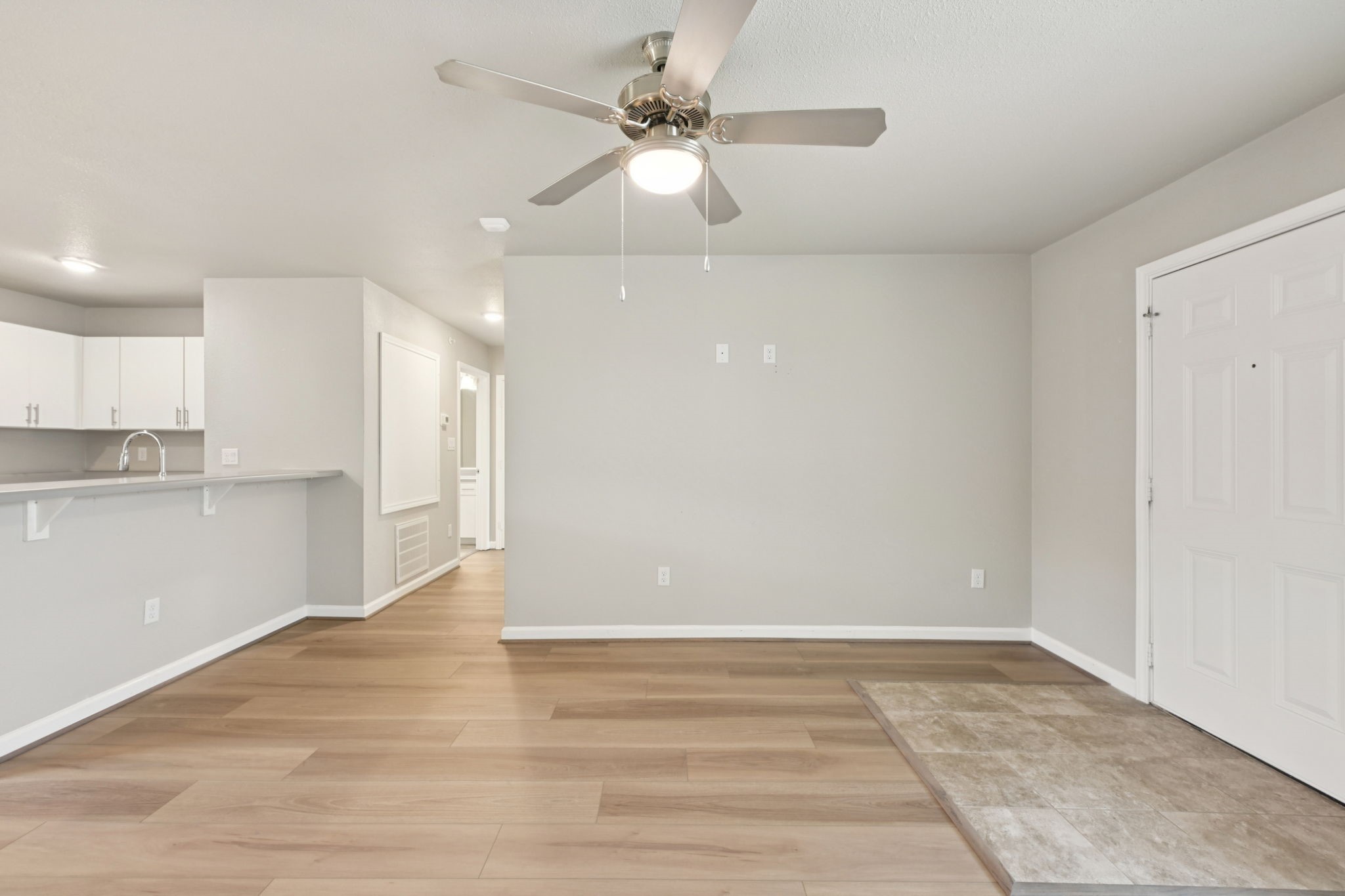 258 Plez Morgan Drive E Property Photo 10