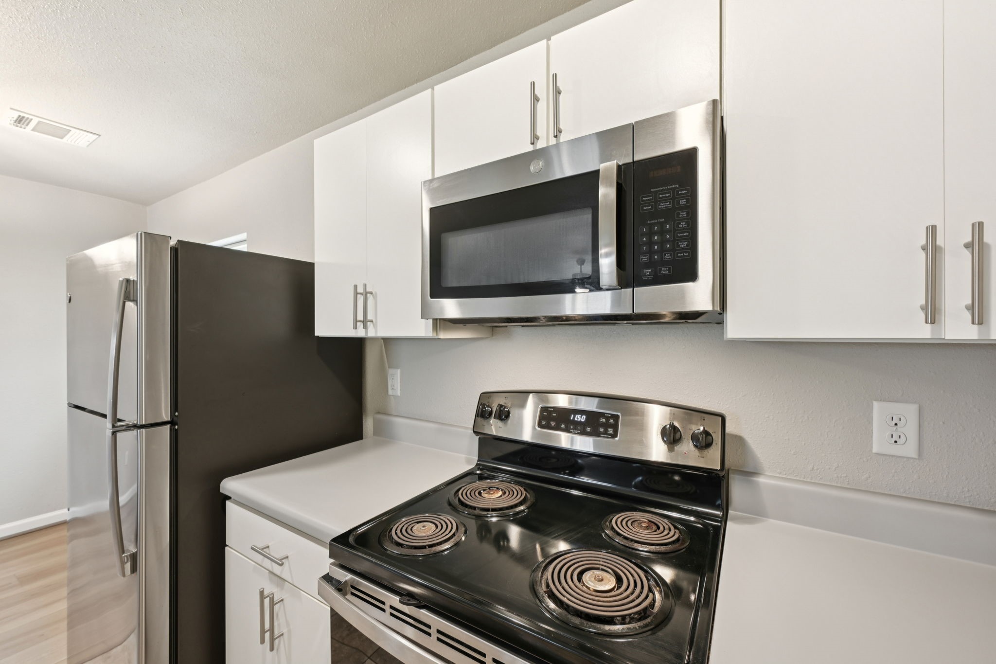 258 Plez Morgan Drive E Property Photo 18