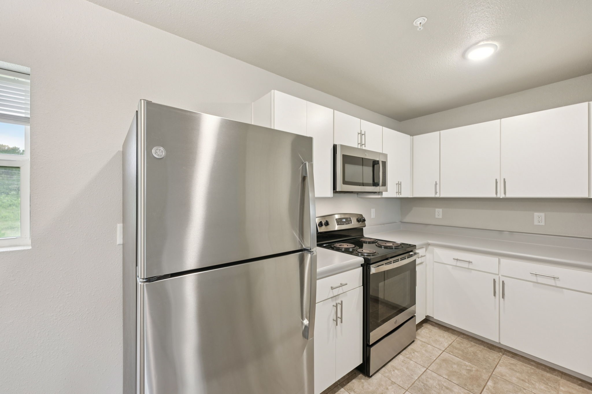 258 Plez Morgan Drive E Property Photo 19