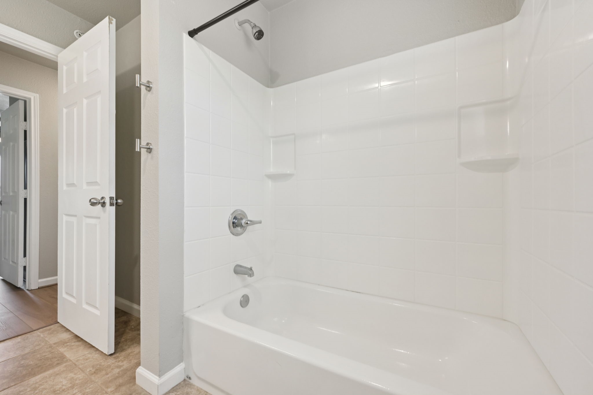 258 Plez Morgan Drive E Property Photo 24