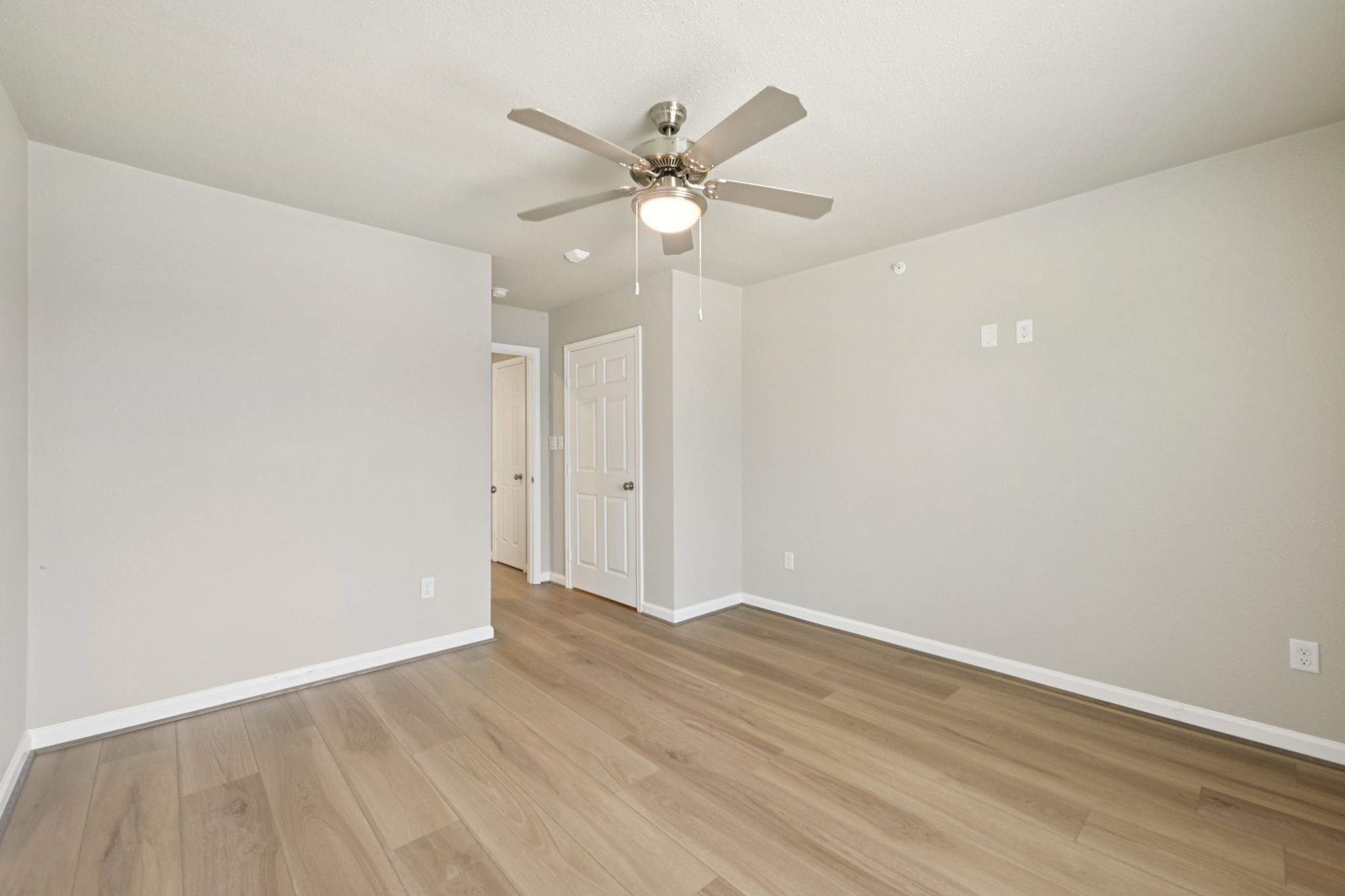 258 Plez Morgan Drive E Property Photo 27