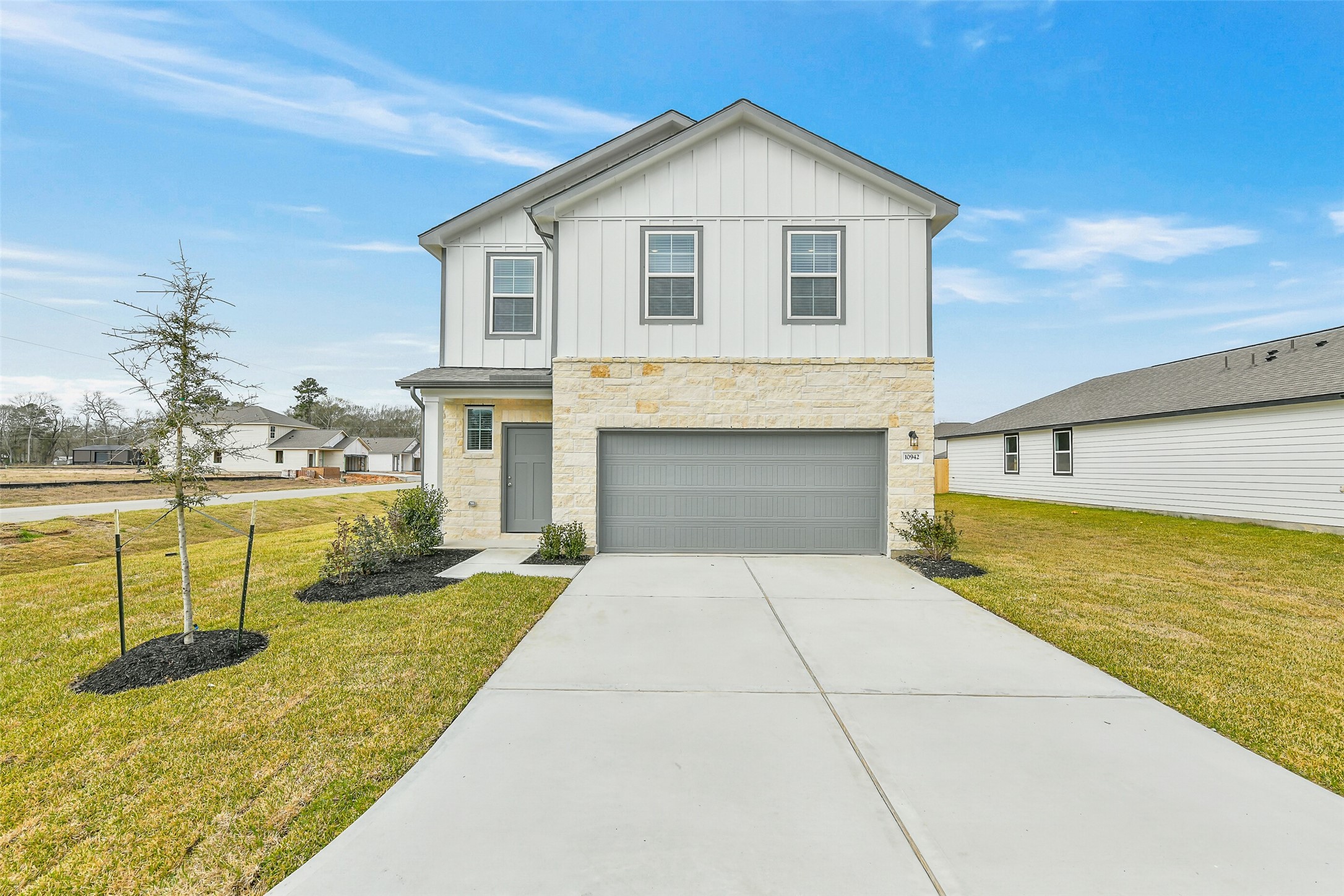 10942 Independence Road Property Photo 1
