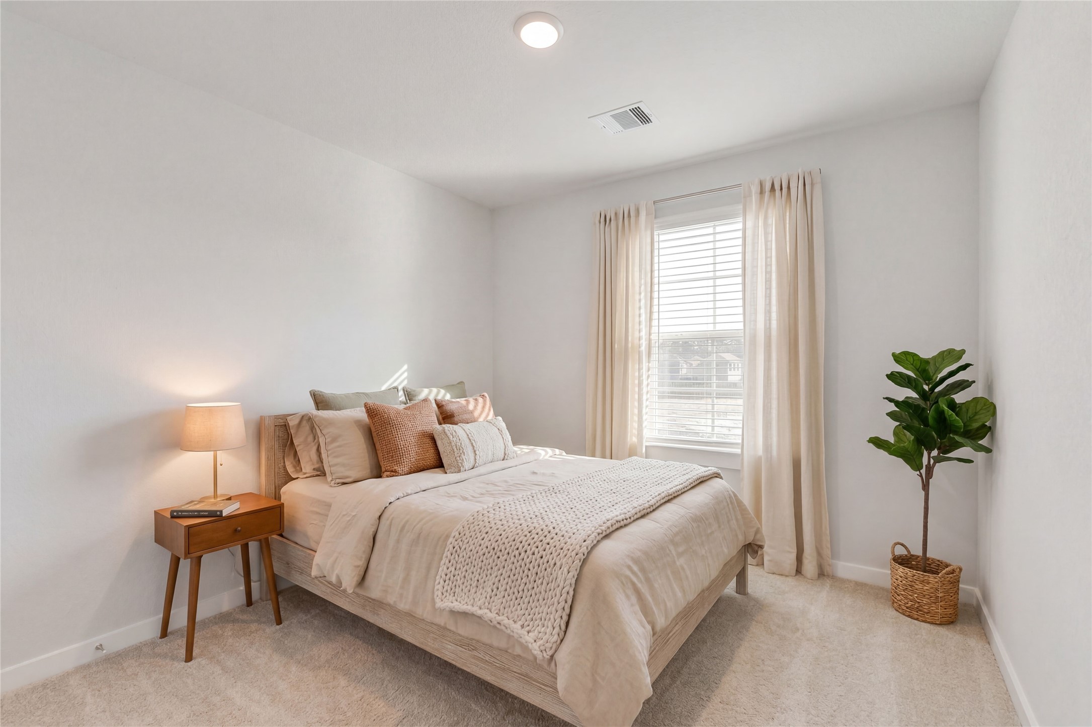 10942 Independence Road Property Photo 10