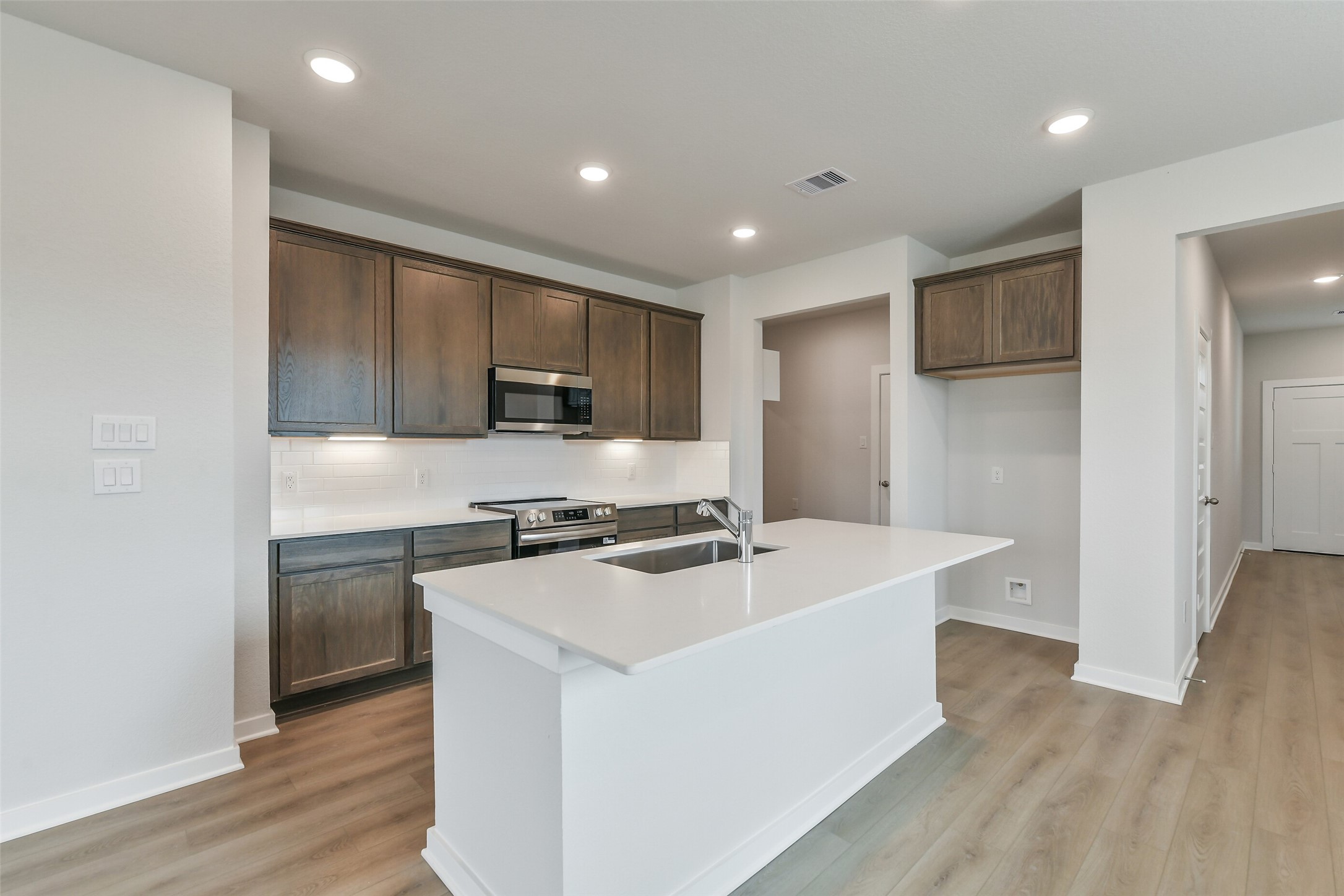 10942 Independence Road Property Photo 15