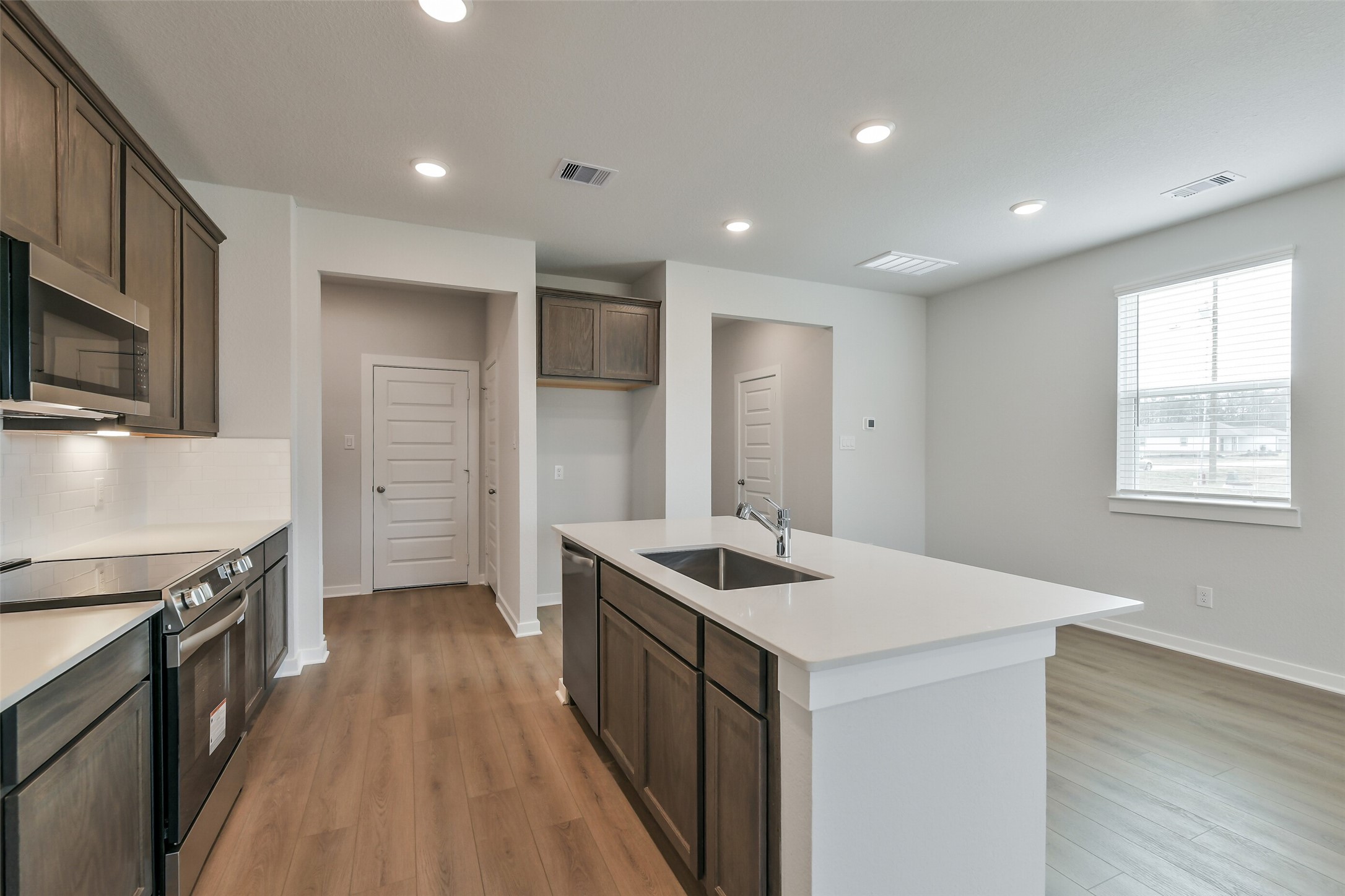 10942 Independence Road Property Photo 17