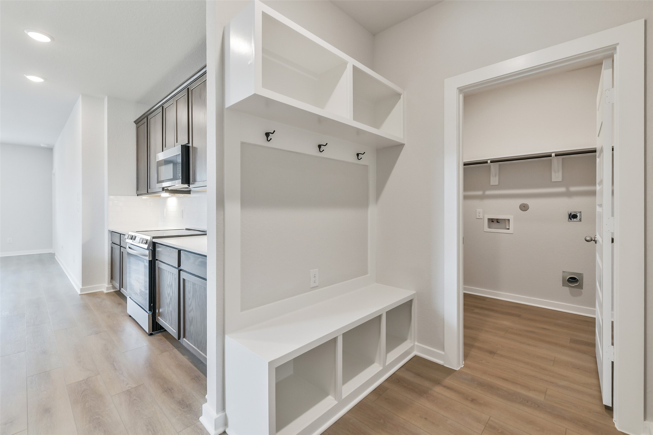10942 Independence Road Property Photo 22