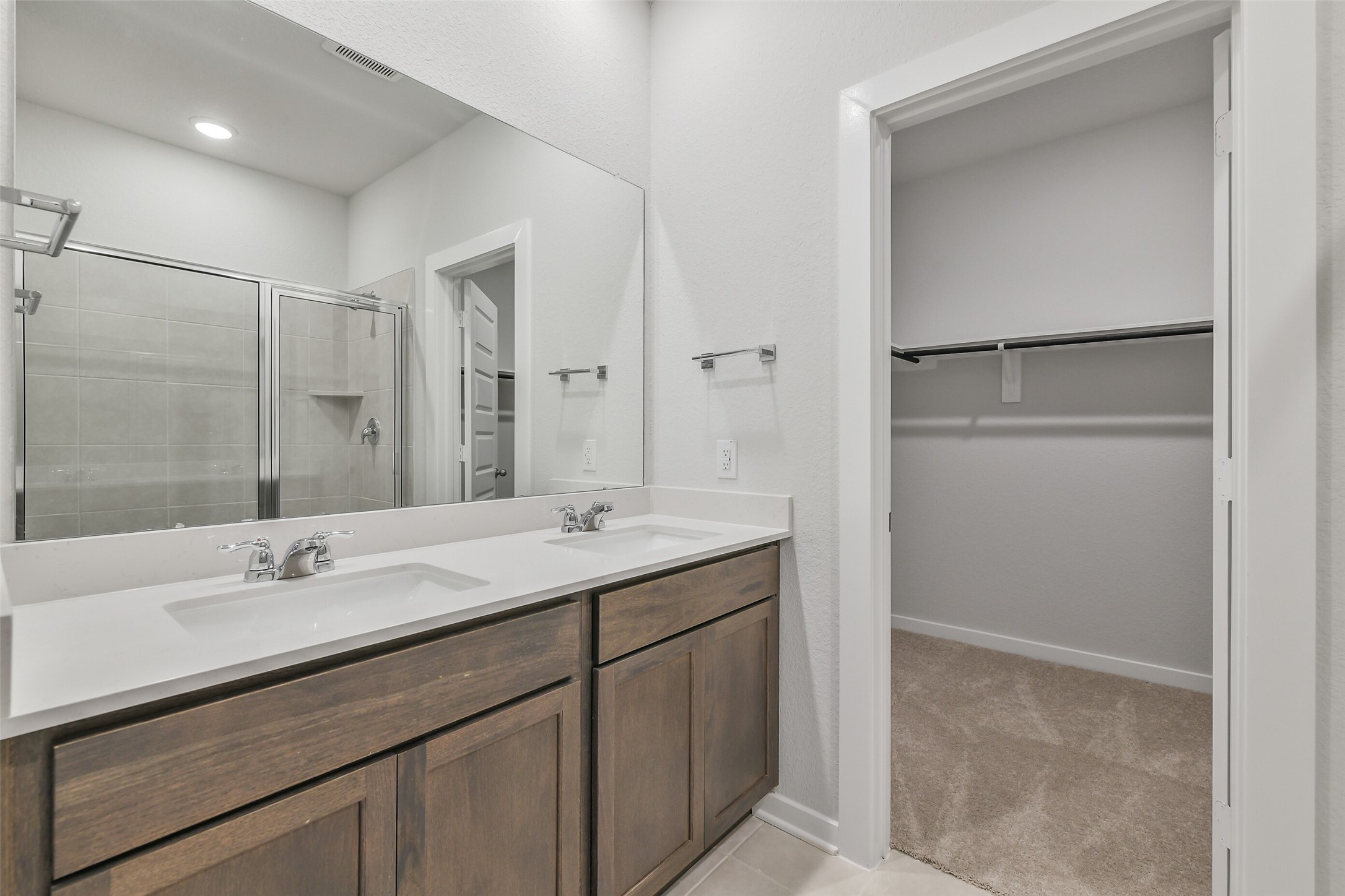 10942 Independence Road Property Photo 28