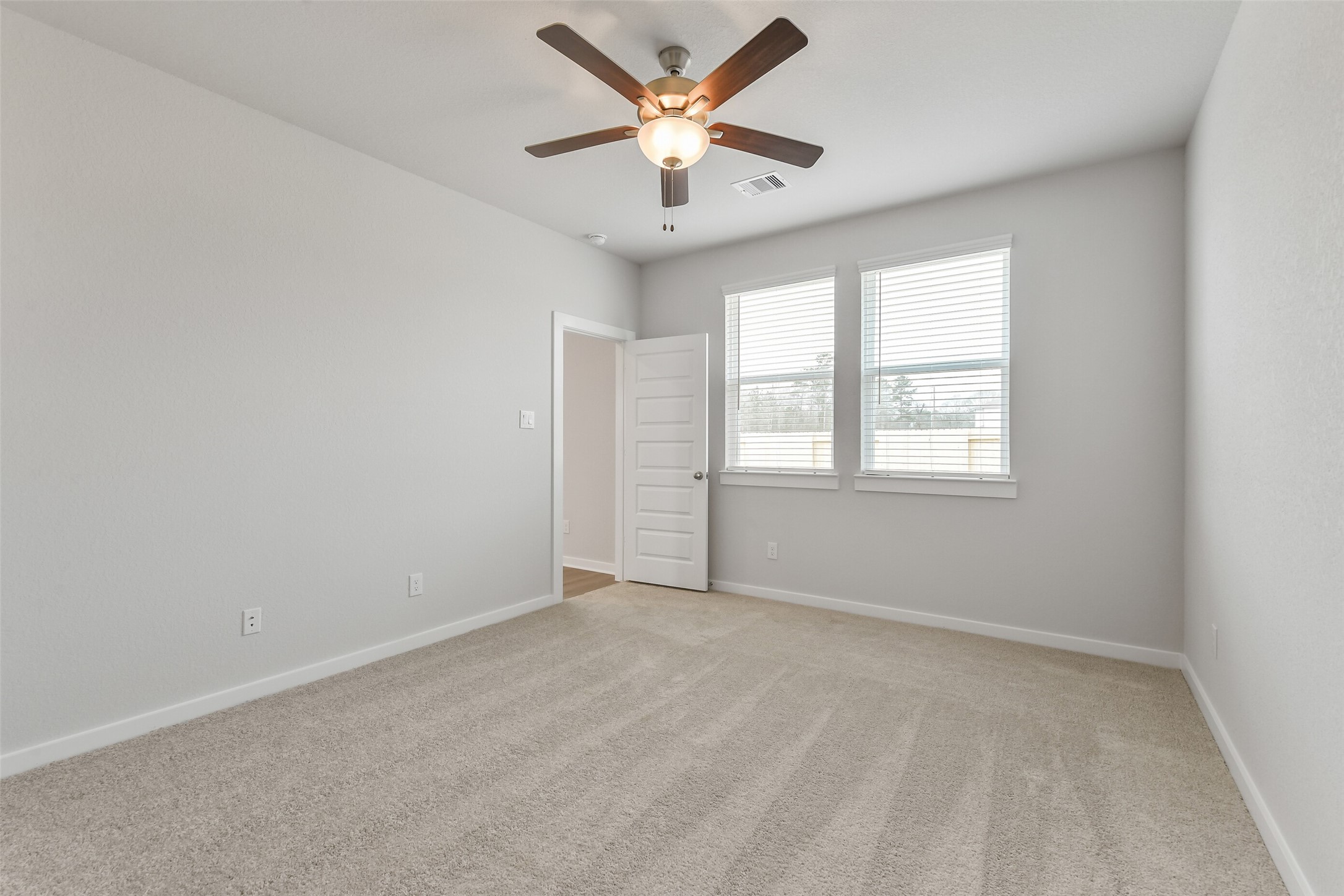 10942 Independence Road Property Photo 30