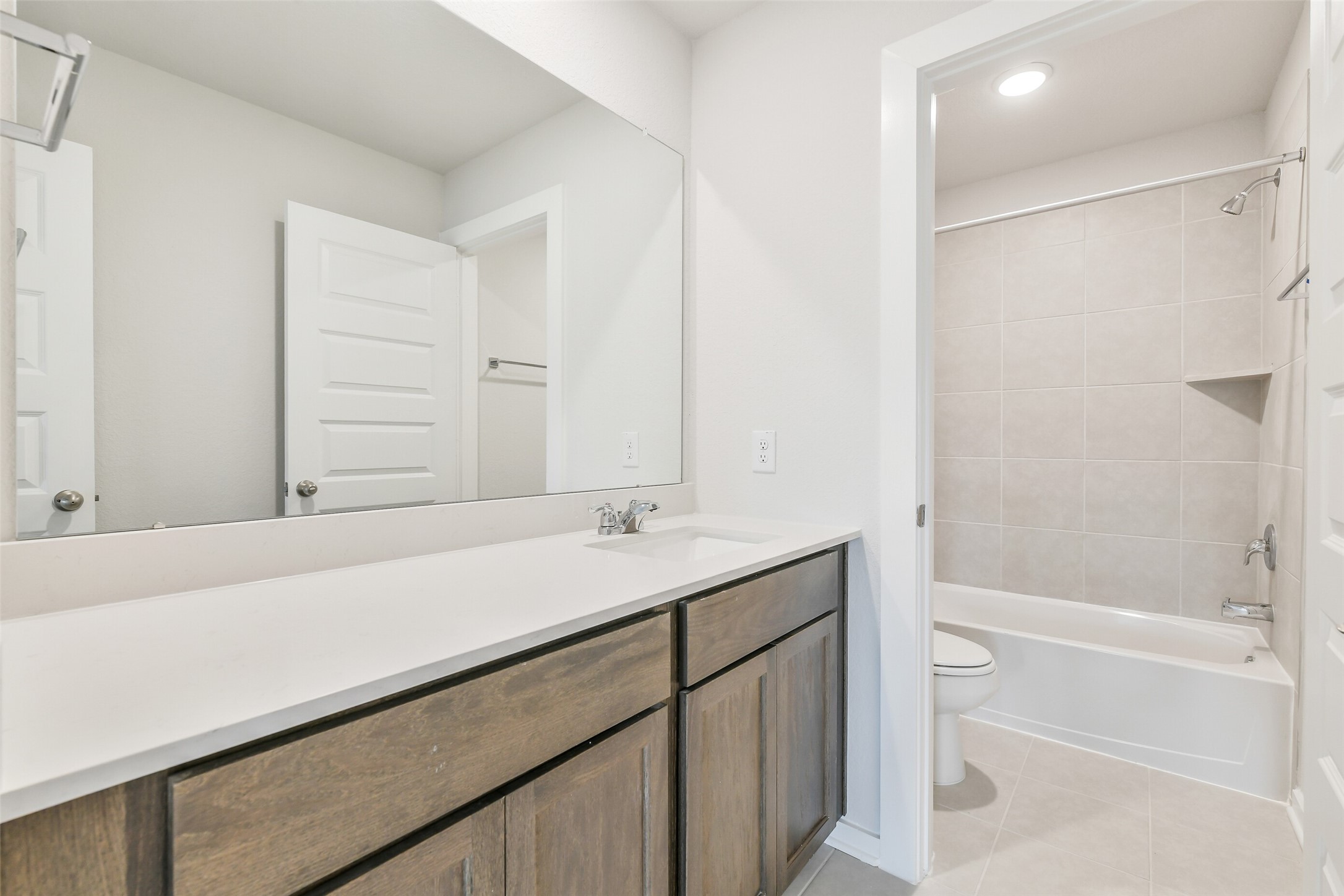 10942 Independence Road Property Photo 39